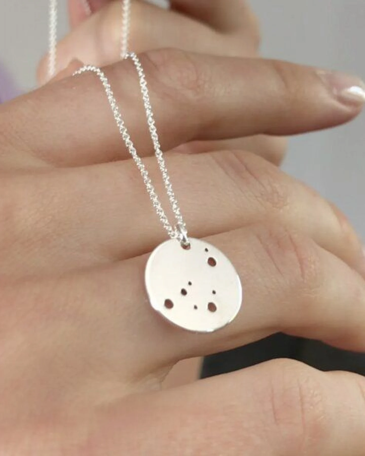 BELLYBIRD Jewellery Sternzeichen Kette, Anhänger 14mm, Silber/ Silber vergoldet – Ansicht 3