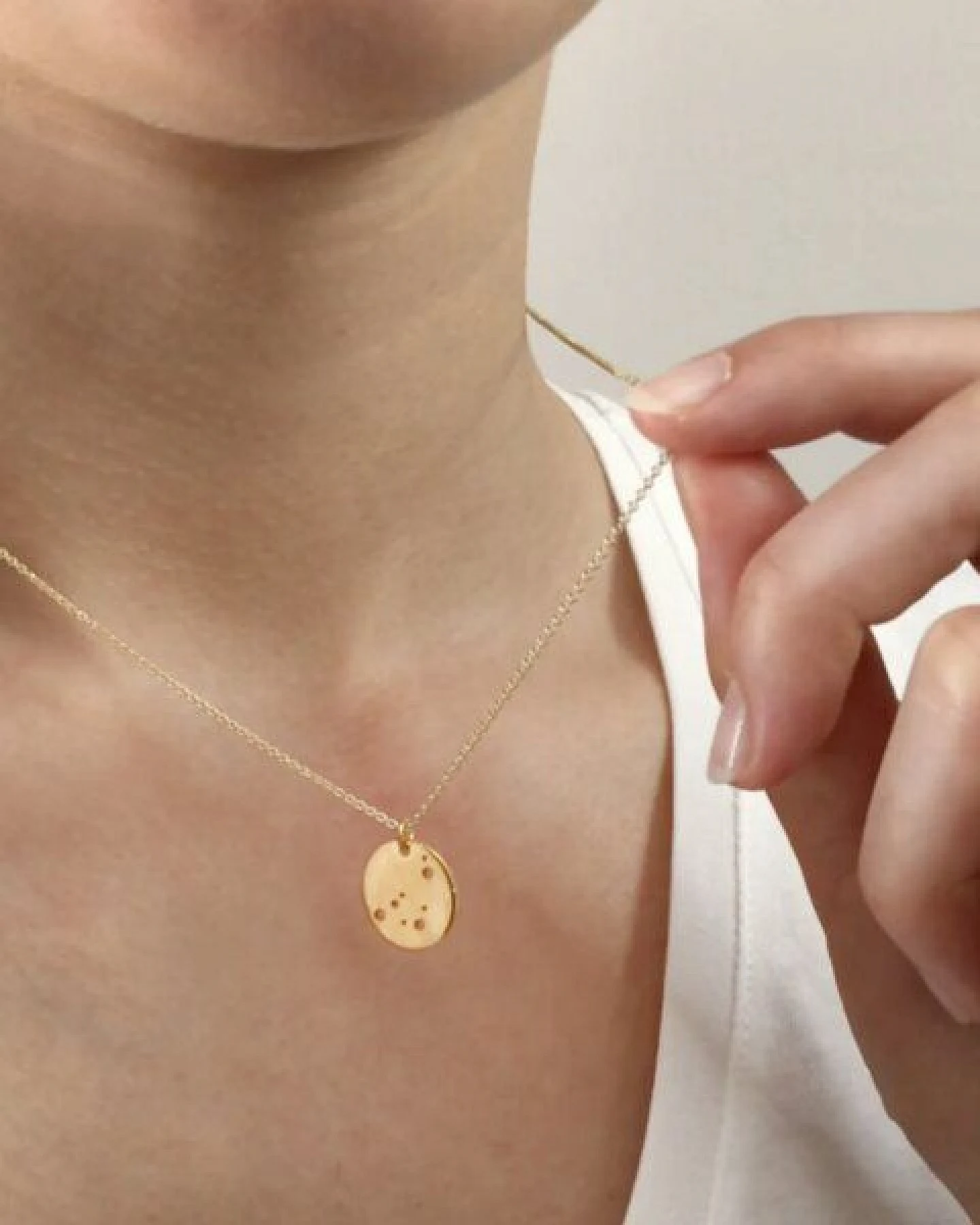 BELLYBIRD Jewellery Sternzeichen Kette, Anhänger 14mm, Silber/ Silber vergoldet – Ansicht 2