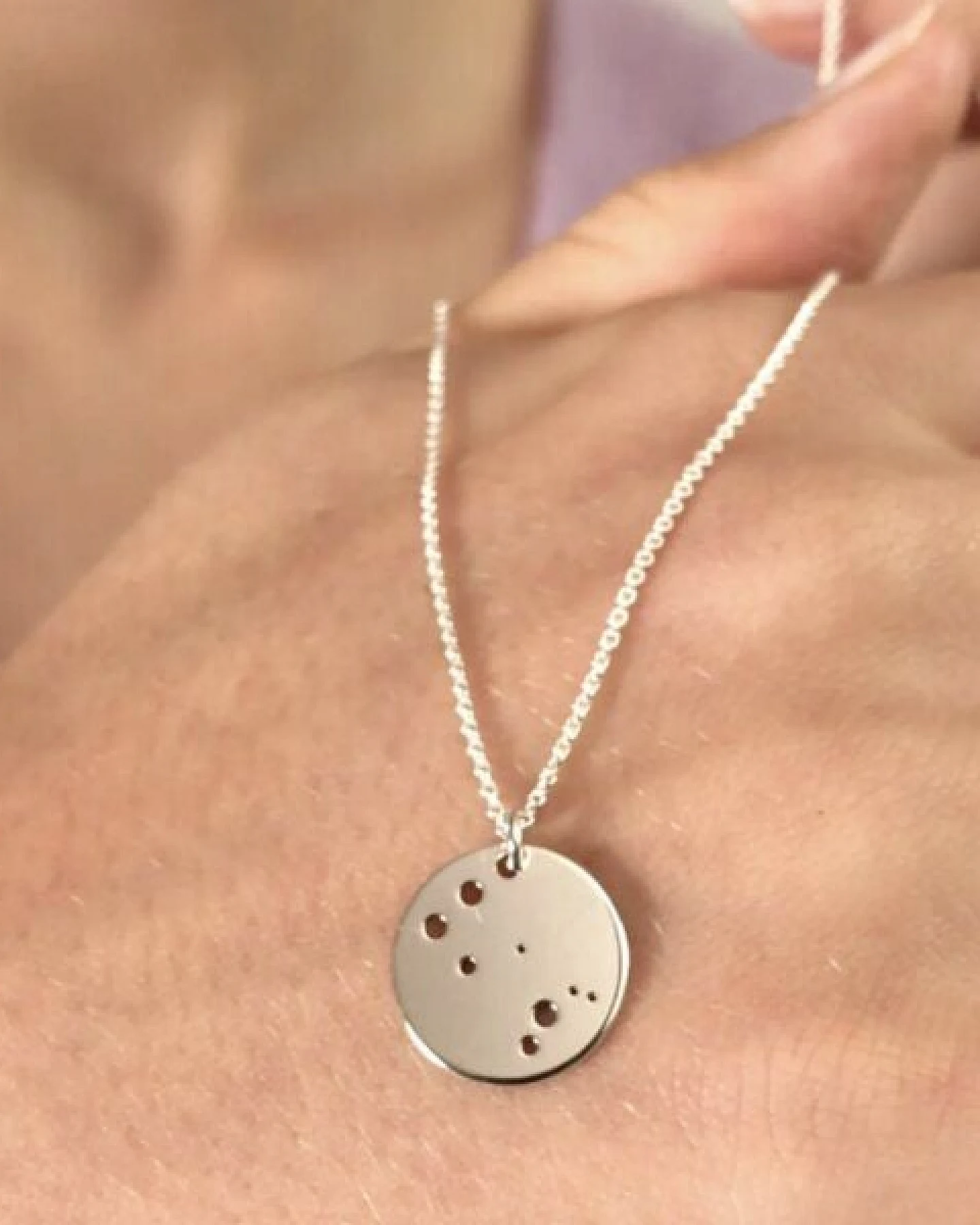 BELLYBIRD Jewellery Sternzeichen Kette, Anhänger 14mm, Silber/ Silber vergoldet – Ansicht 3