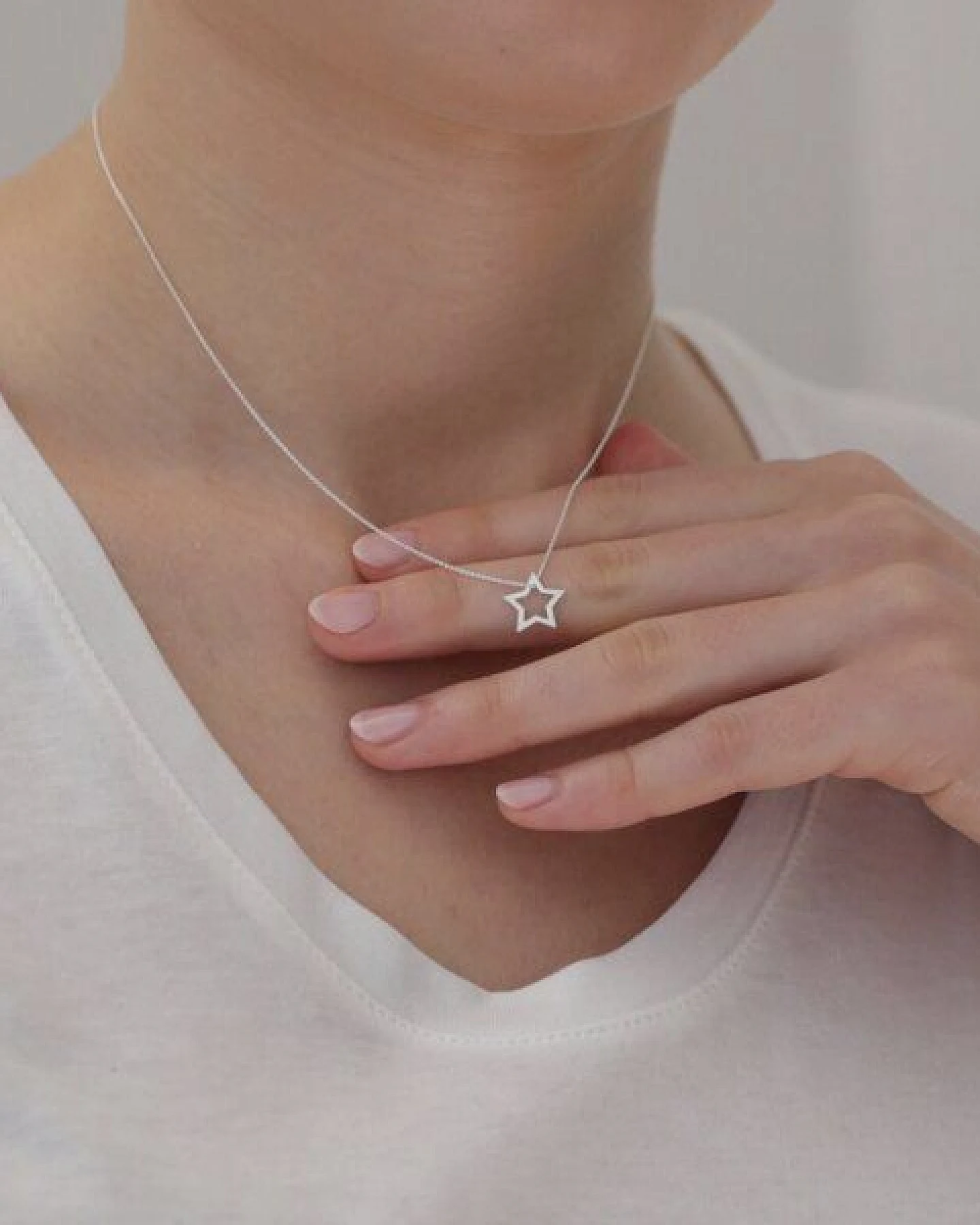 BELLYBIRD Jewellery Halskette - kleiner Stern, Sternanhänger, Silber/ Silber vergoldet – Ansicht 3