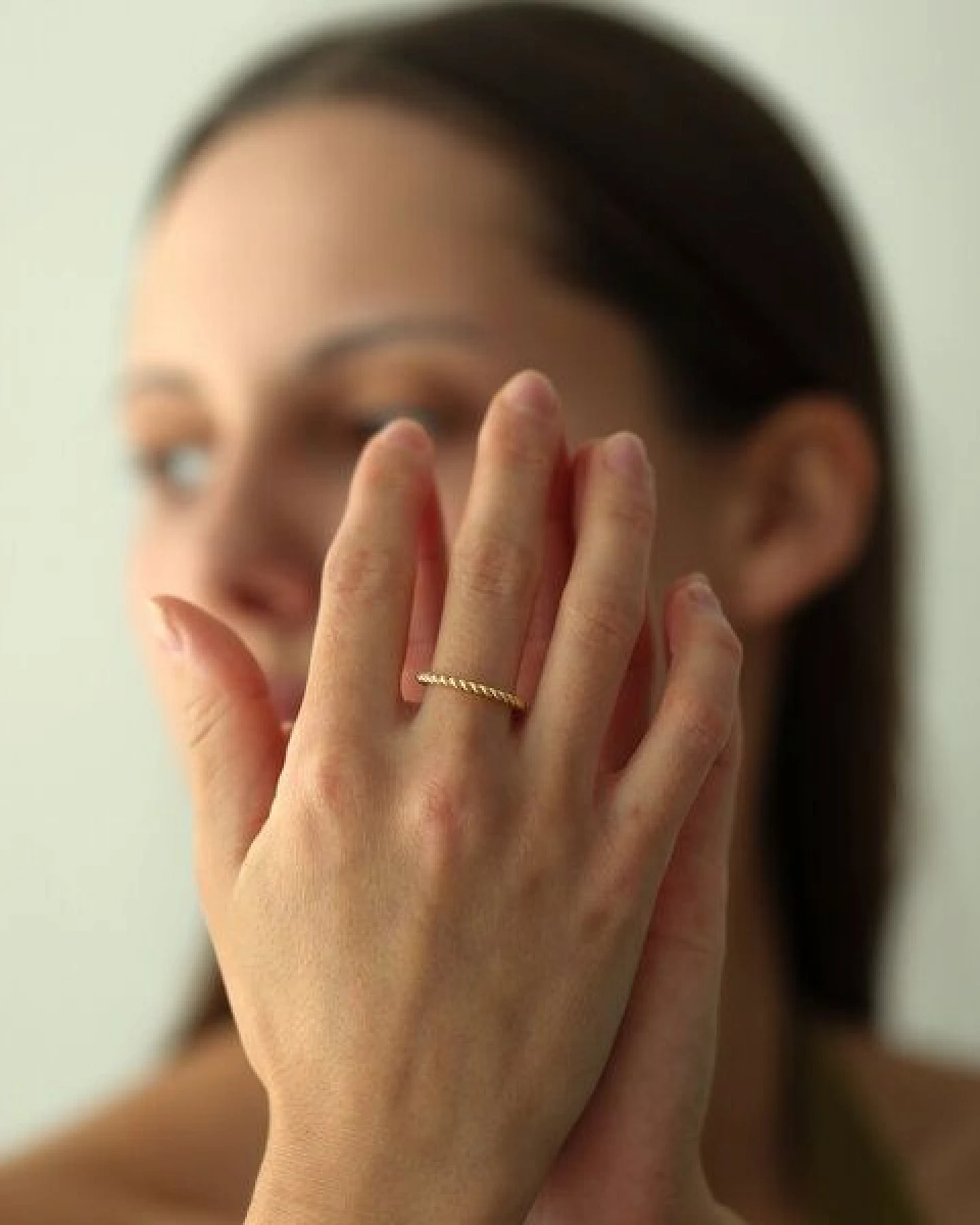 BELLYBIRD Jewellery Ring - SPIRALRING, gedrehter Silberring/ vergoldet – Ansicht 4