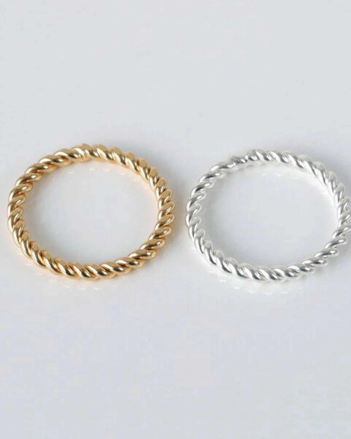 BELLYBIRD Jewellery Ring - SPIRALRING, gedrehter Silberring/ vergoldet – Ansicht 4