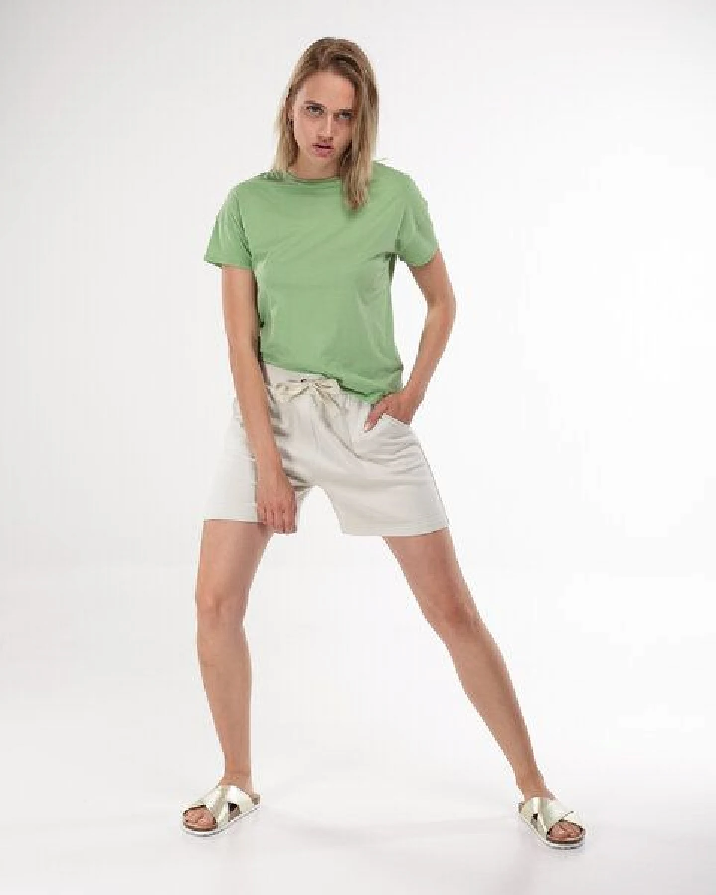 Alma & Lovis Lässiges T-Shirt im Loose Fit – Ansicht 2