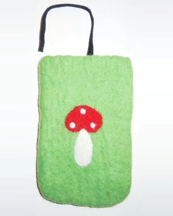 short'n'pietz Handgefilzte Handytasche aus 100% Schafswolle