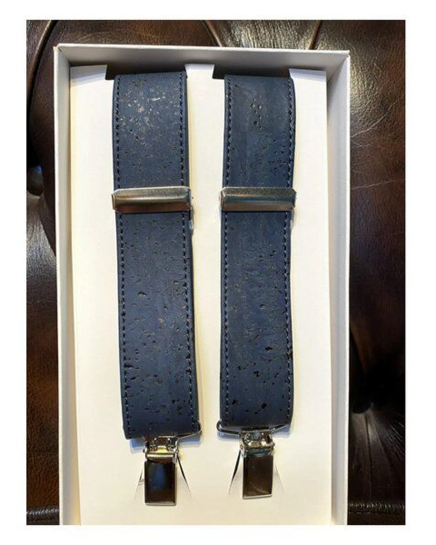 Kork-Deko Y-Hosenträger aus Kork - Dunkel-Blau – Ansicht 3