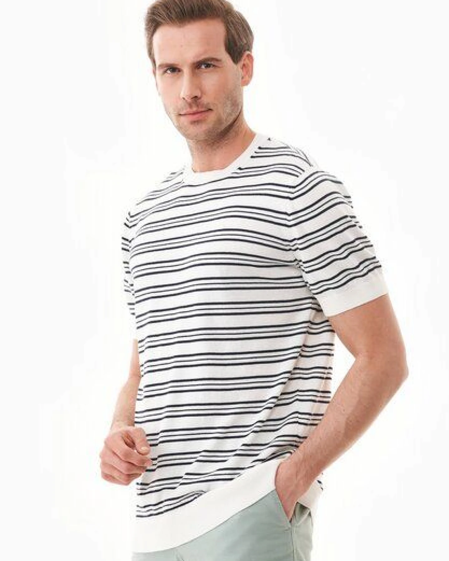 ORGANICATION Feinstrick-T-Shirt aus Bio-Baumwolle mit Streifen – Ansicht 3