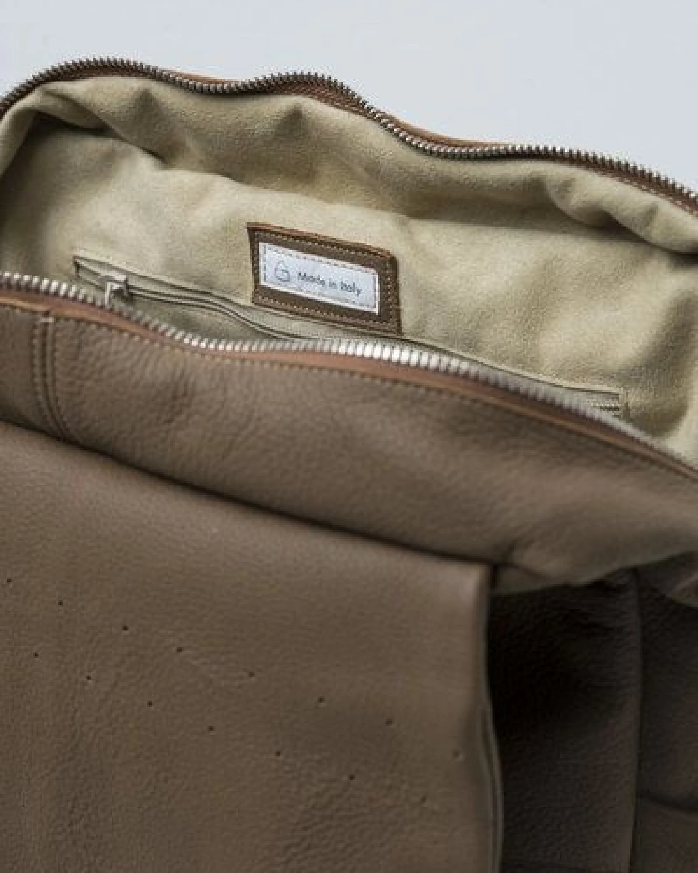 Ritagli di G Damen Leder Laptop Rucksack MARTIN für Studium oder Arbeit - 100% Made in Italy – Ansicht 4