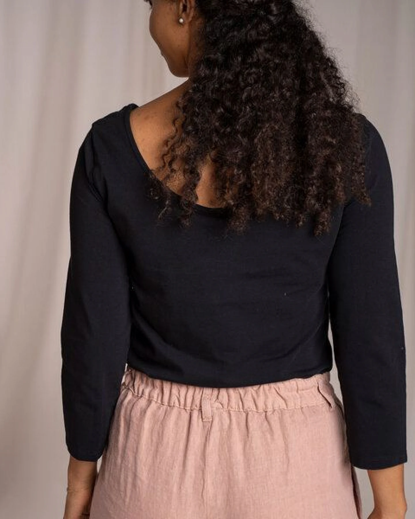 Vresh Clothing Vloria, 3/4 Top mit Rückenausschnitt aus Biobaumwolle – Ansicht 2