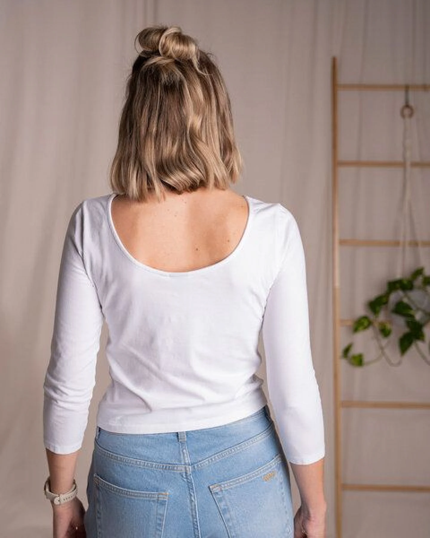 Vresh Clothing Vloria, 3/4 Top mit Rückenausschnitt aus Biobaumwolle – Ansicht 2