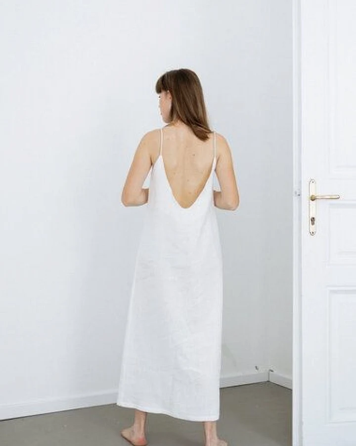 gust. Leinenkleid mit Rückenausschnitt - 100% Bio-Leinen