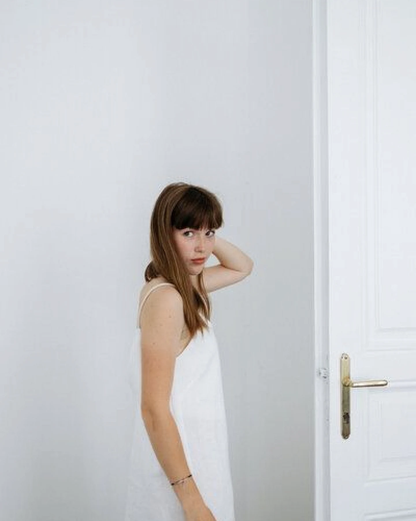 gust. Leinenkleid mit Rückenausschnitt - 100% Bio-Leinen – Ansicht 2