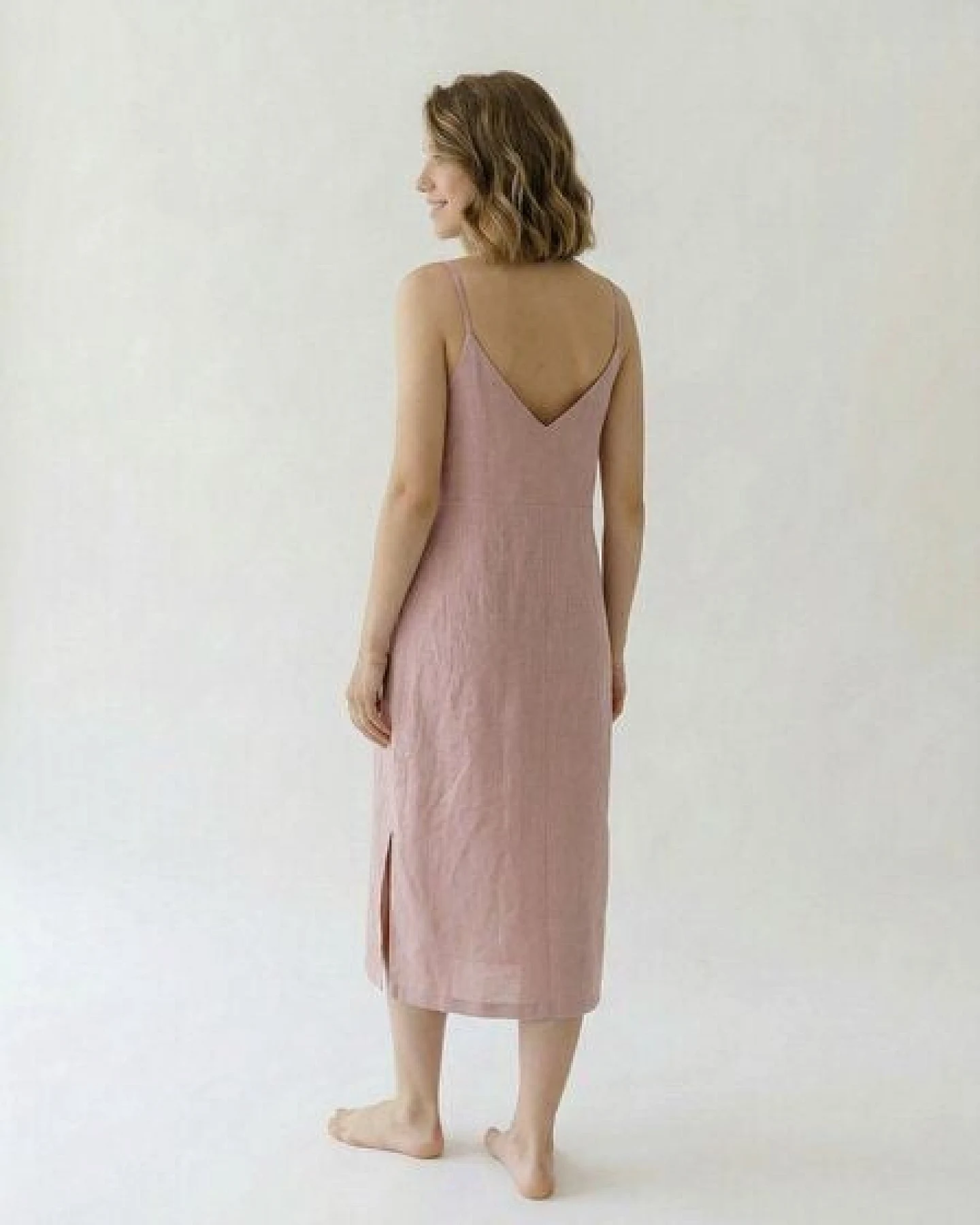 gust. Leinenkleid mit V-Ausschnitt - Linen dress with V-neckline - 100% Bio-Leinen – Ansicht 2