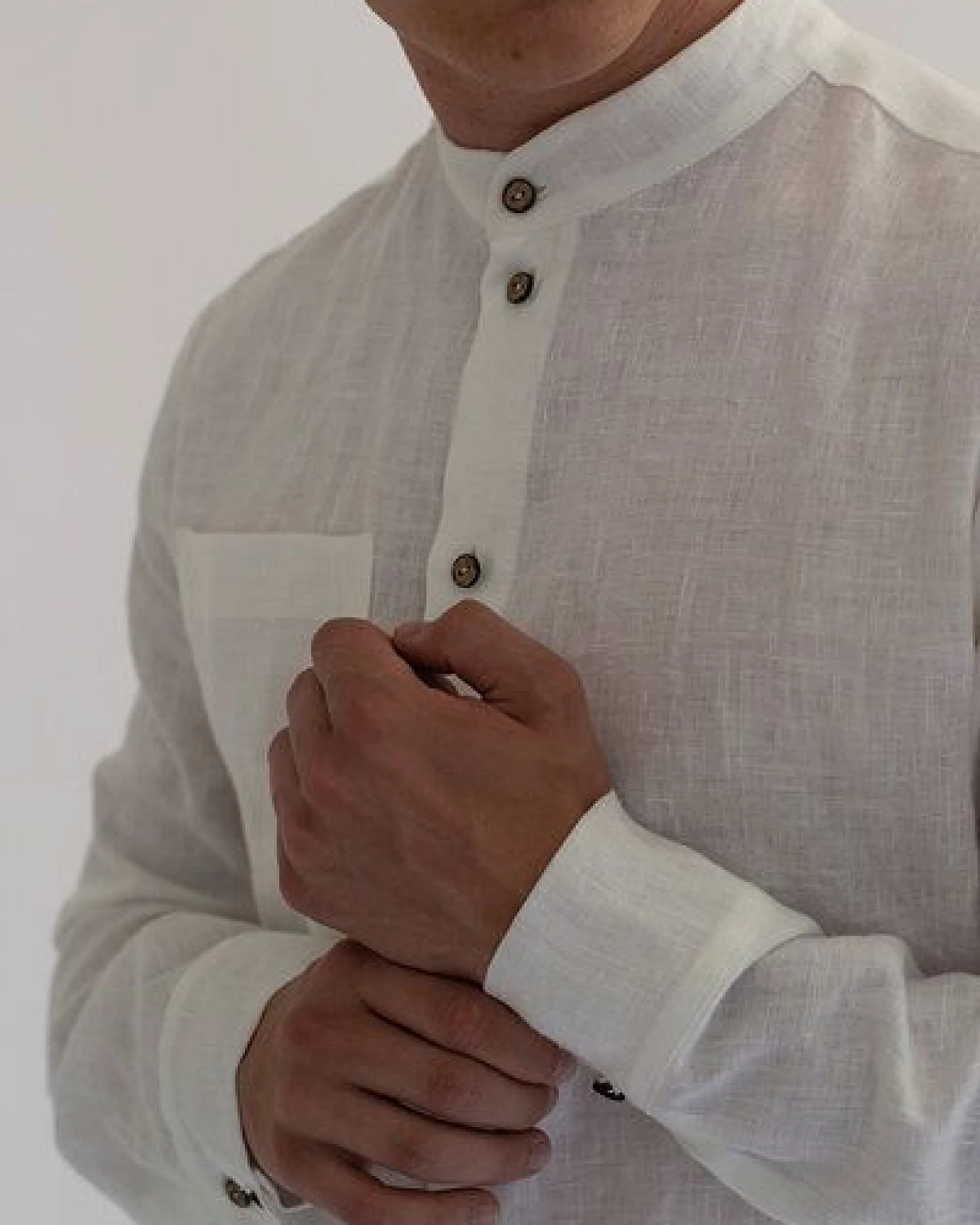 gust. Herren Leinenhemd mit Stehkragen - Linen shirt with stand collar - 100% Bio-Leinen – Ansicht 2