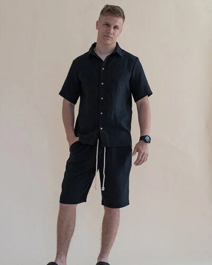 Schwarz
