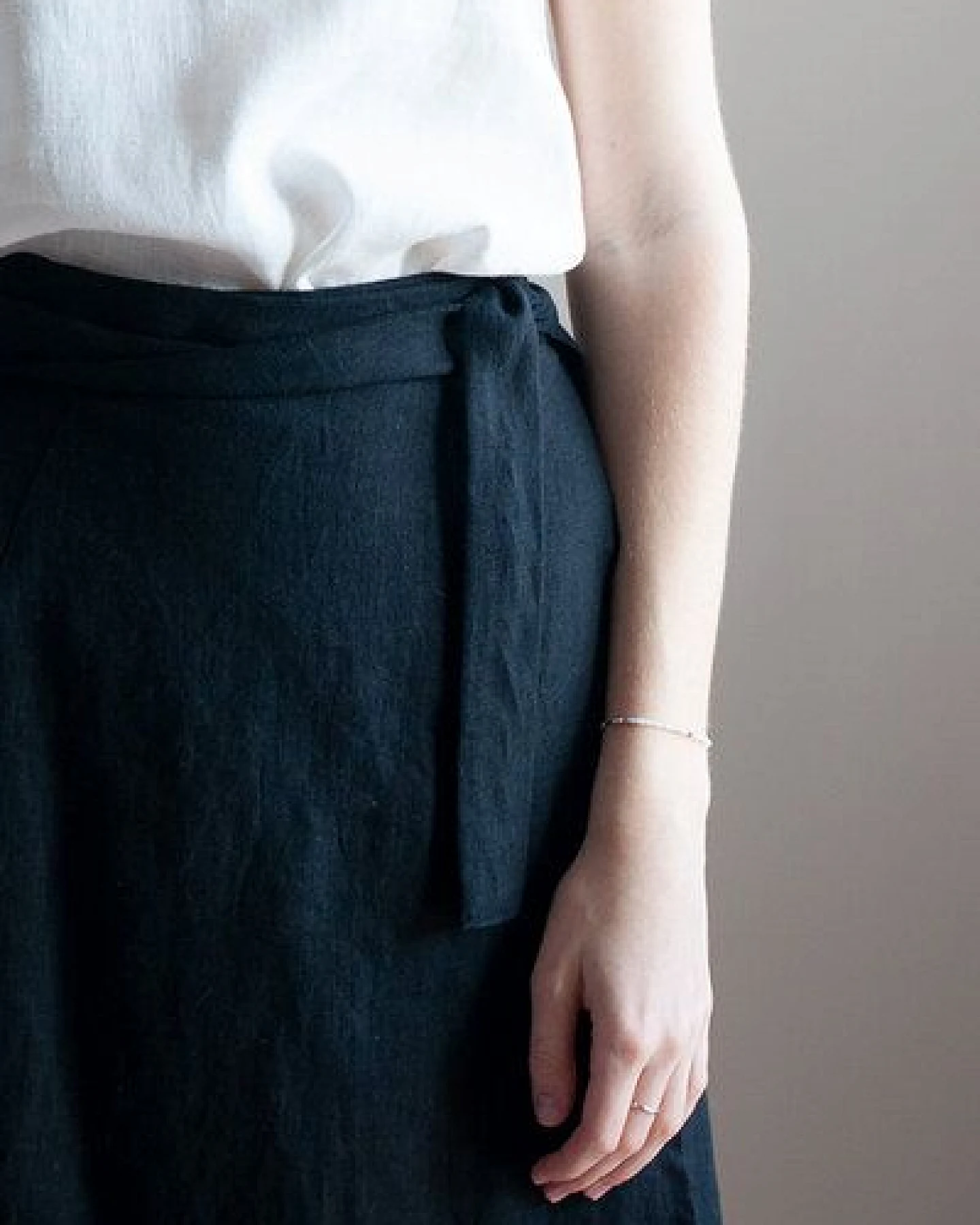 gust. Leinen-Wickelrock - Linen Wrap Skirt - 100% Bio-Leinen – Ansicht 3