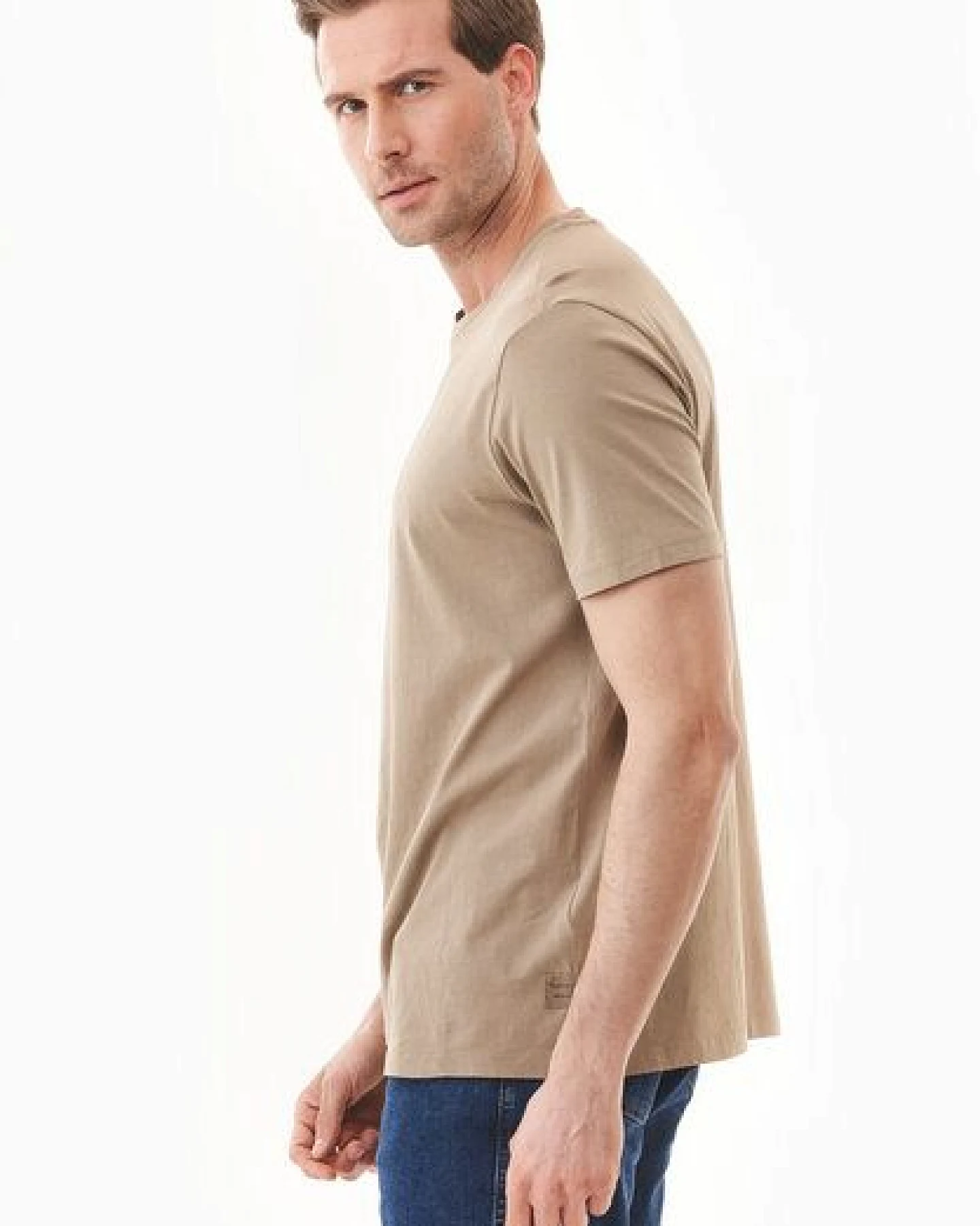 ORGANICATION Natural Dye T-Shirt aus Bio-Baumwolle – Ansicht 3