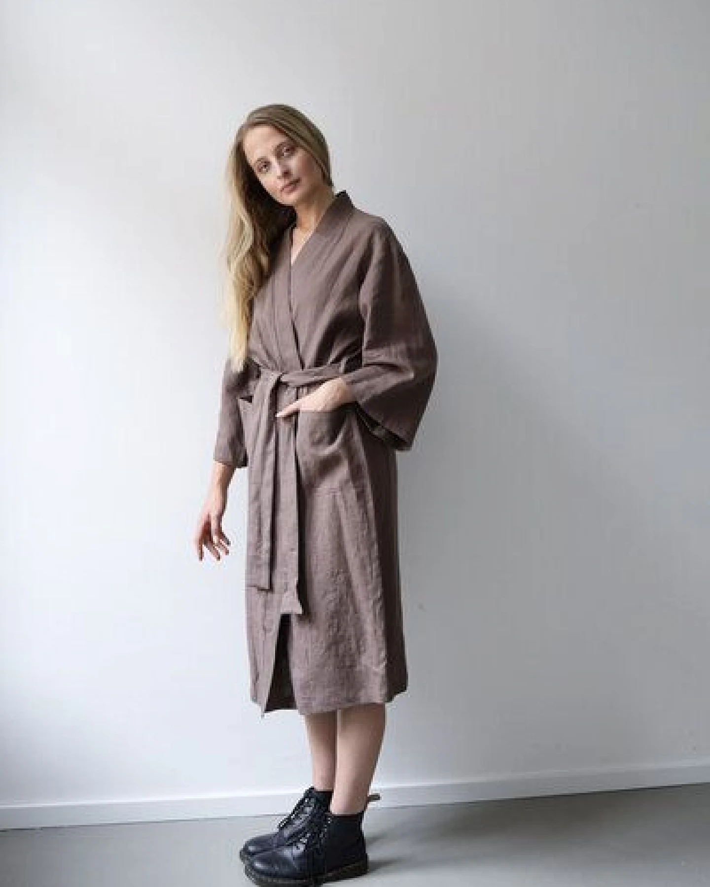 gust. Leinen-Kimono-Kleid - Linen kimono dress Maxi - 100% Bio-Leinen – Ansicht 2