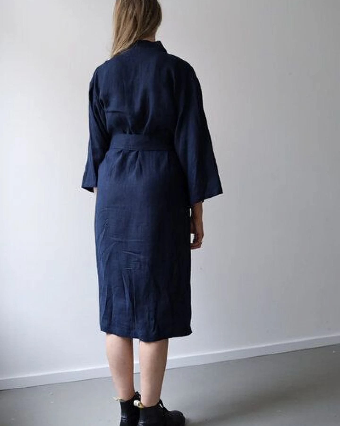 gust. Leinen-Kimono-Kleid - Linen kimono dress Maxi - 100% Bio-Leinen – Ansicht 3