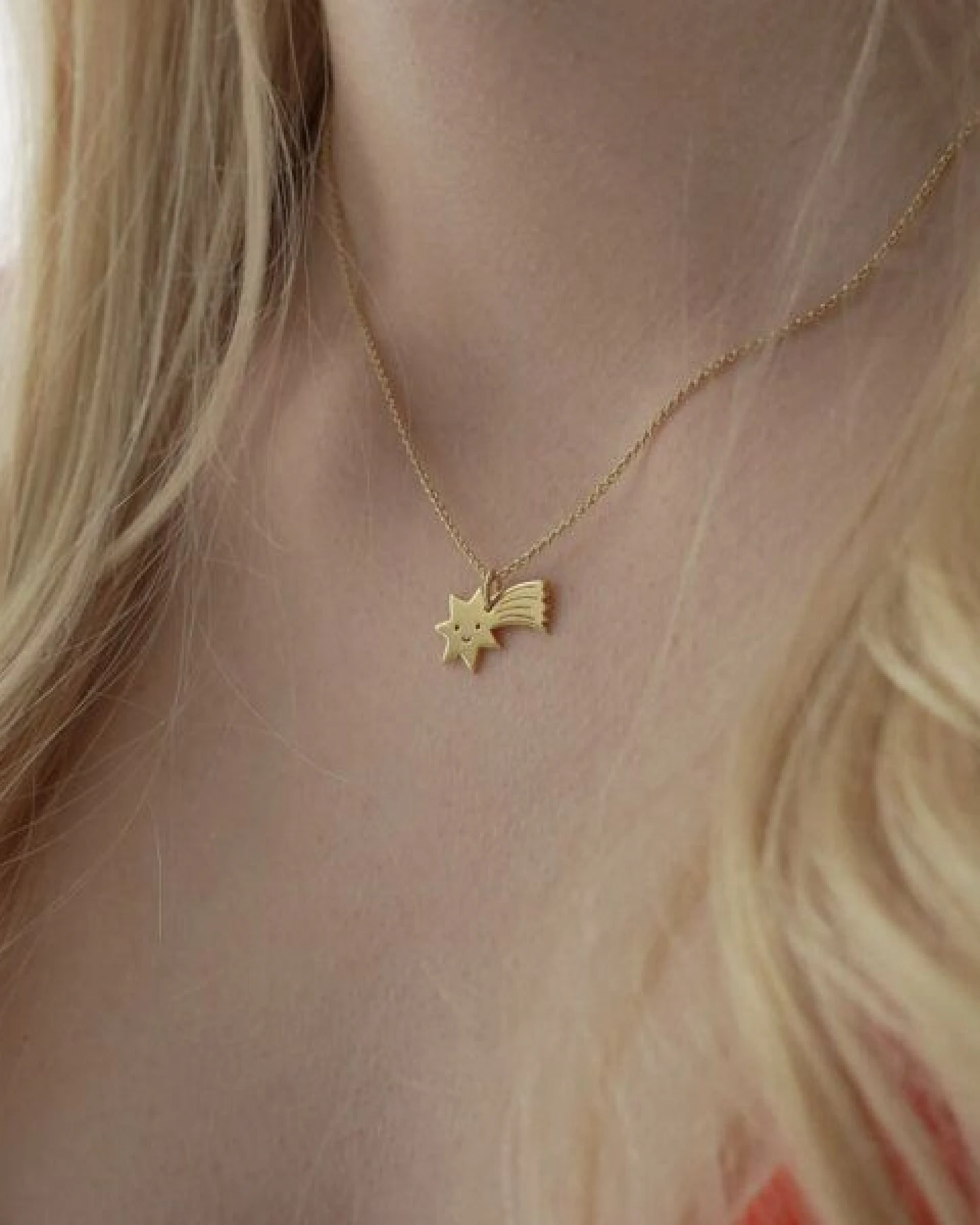 BELLYBIRD Jewellery Kinderkette - kleine Sternschnuppe, Anhänger/ Silber/ Silber vergoldet – Ansicht 3