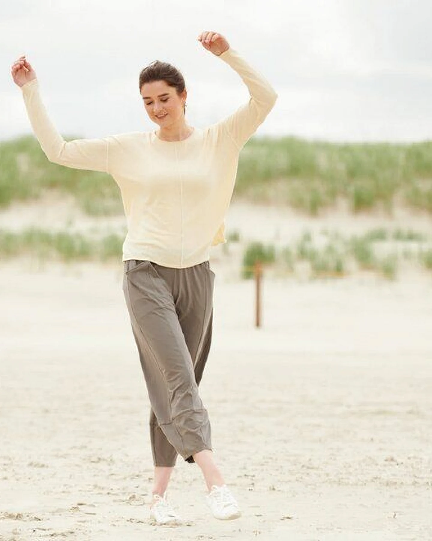 CON_STANT Pullover mit Konstrastnaht Hanf-BW-Strick (kbA) – Ansicht 2