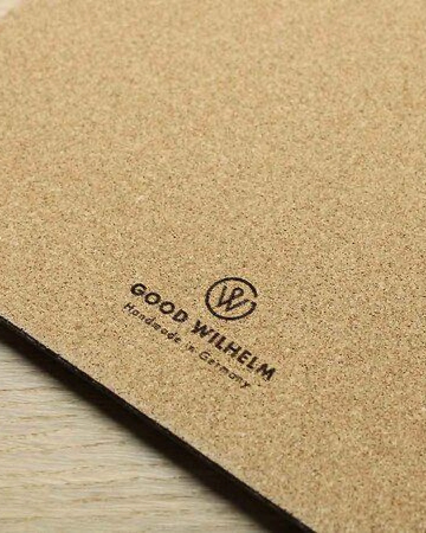 GOOD WILHELM Mauspad aus Linoleum mit Korkunterseite – ROBERT (100% Natürlich, vegan) – Ansicht 4