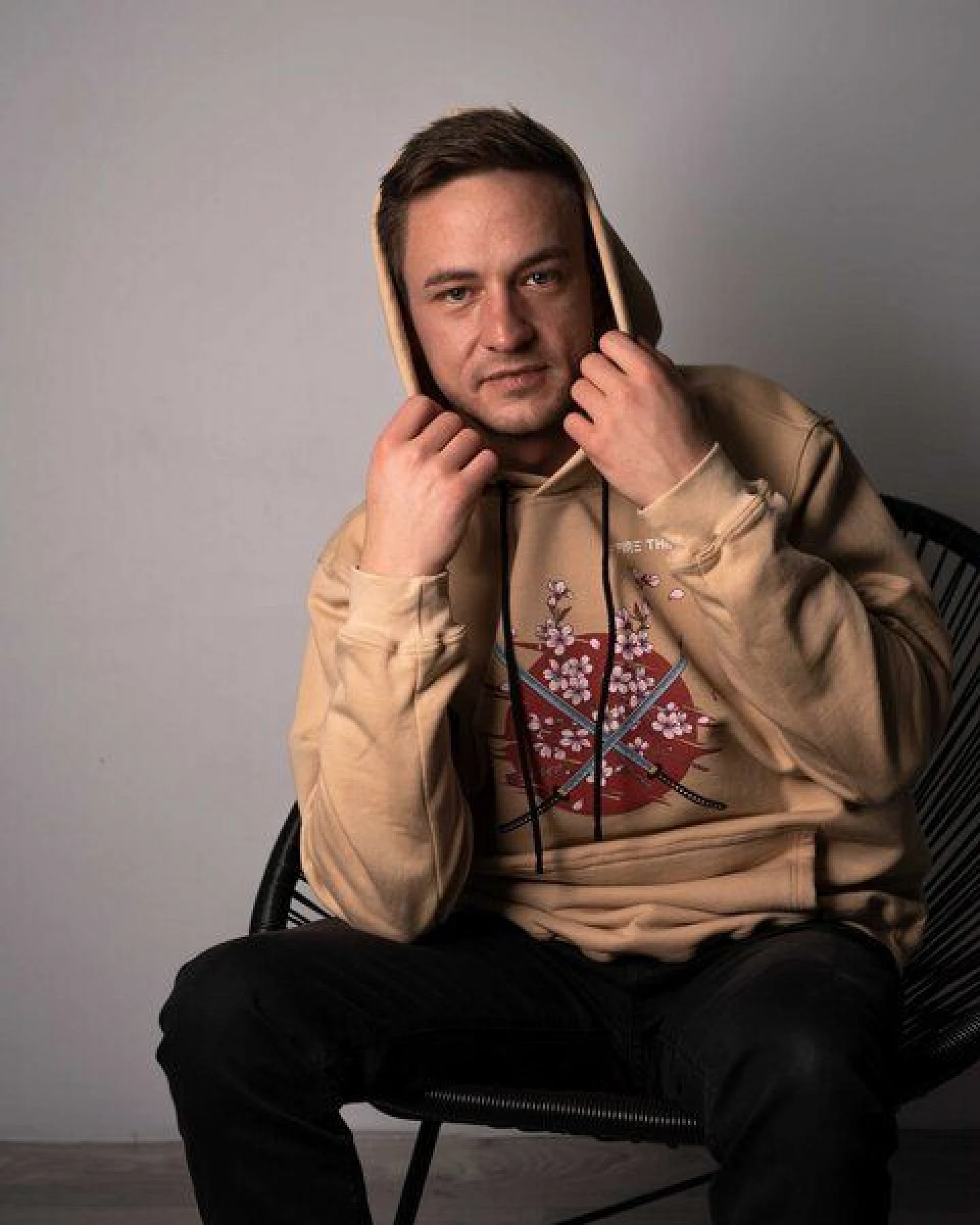EMPIRE-THIRTEEN Hoodie SAKURA – Ansicht 4