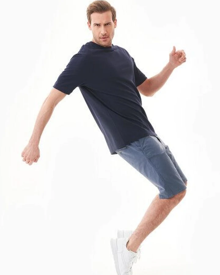 ORGANICATION Slim-Fit Chino-Shorts aus Bio-Baumwolle