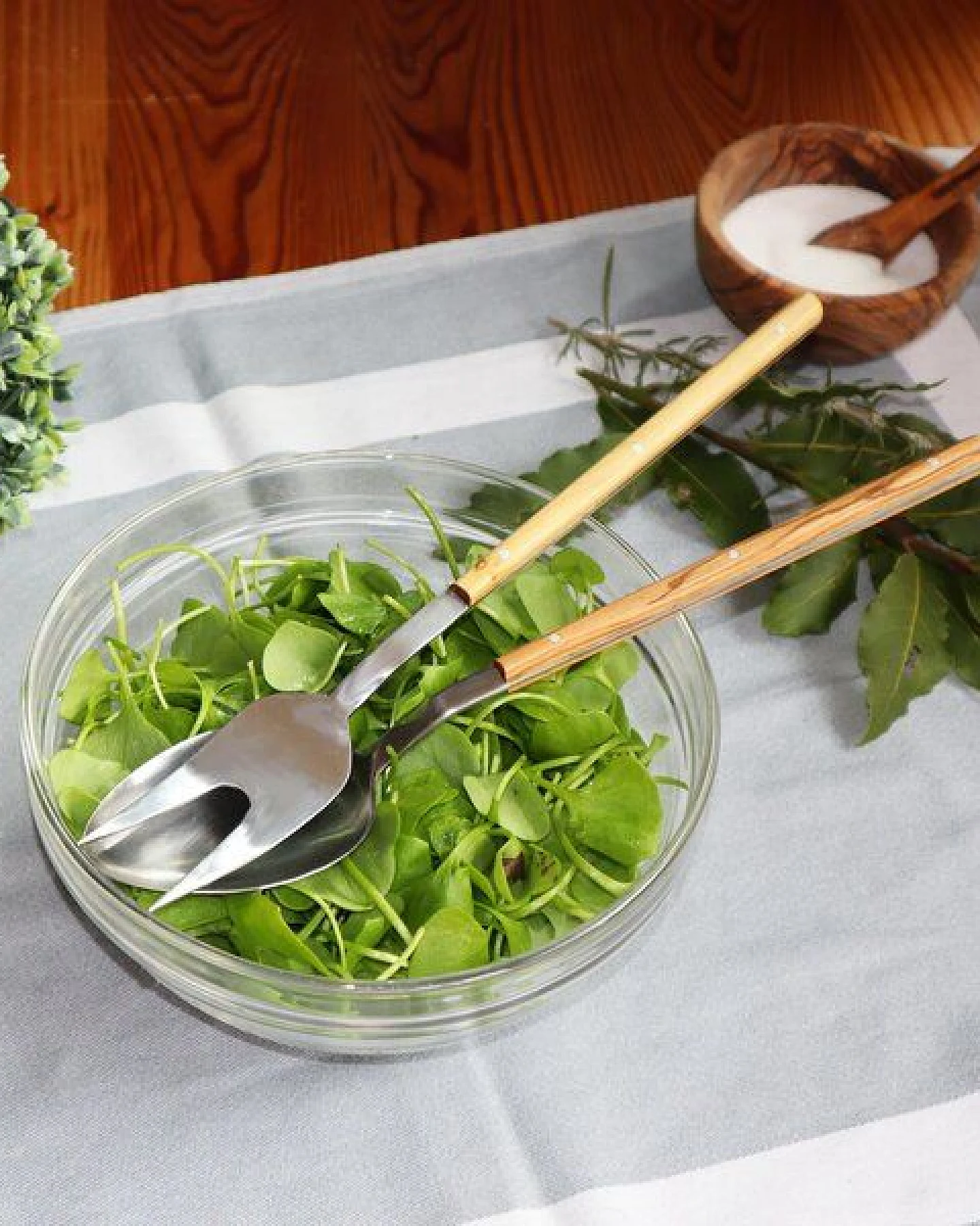 NATUREHOME Salatbesteck Olivenholz & Edelstahl – 2-teiliges Salatserver-Set, Salatlöffel und Salatgabel mit Holzgriff, handgefertigt – Ansicht 2