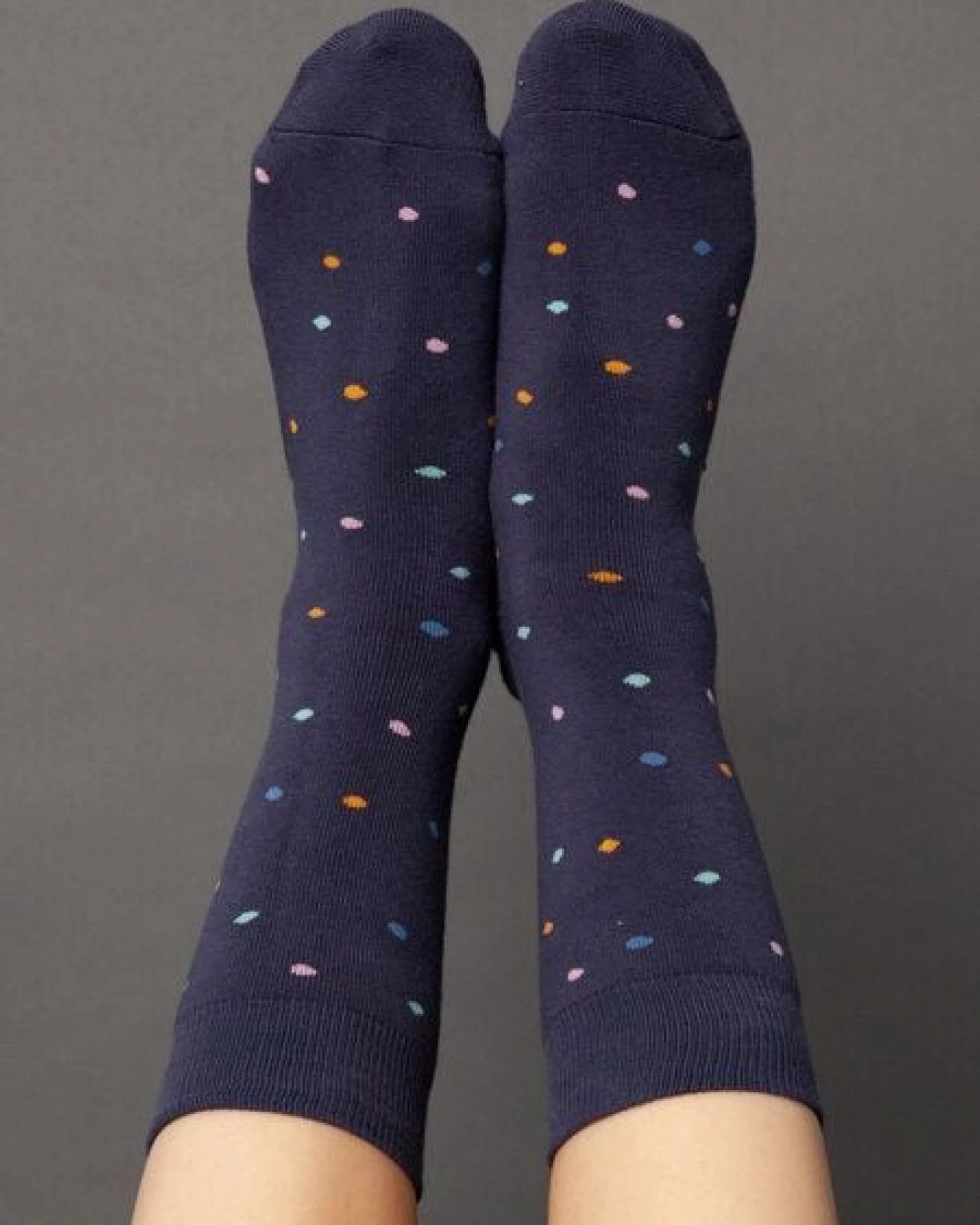 FellHerz 6er Pack Kuschel-Socken mit Bio-Baumwolle schwarz und Konfetti – Ansicht 4