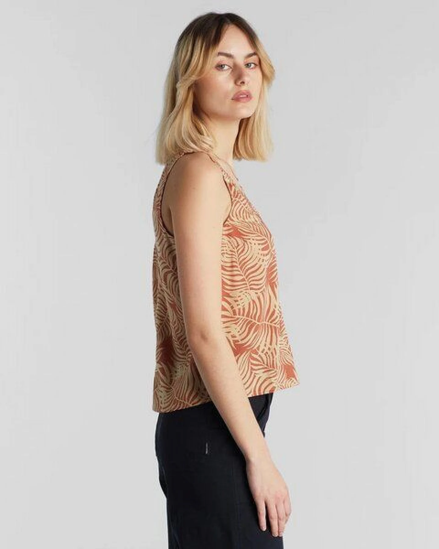DEDICATED Top Lolland – Ansicht 2