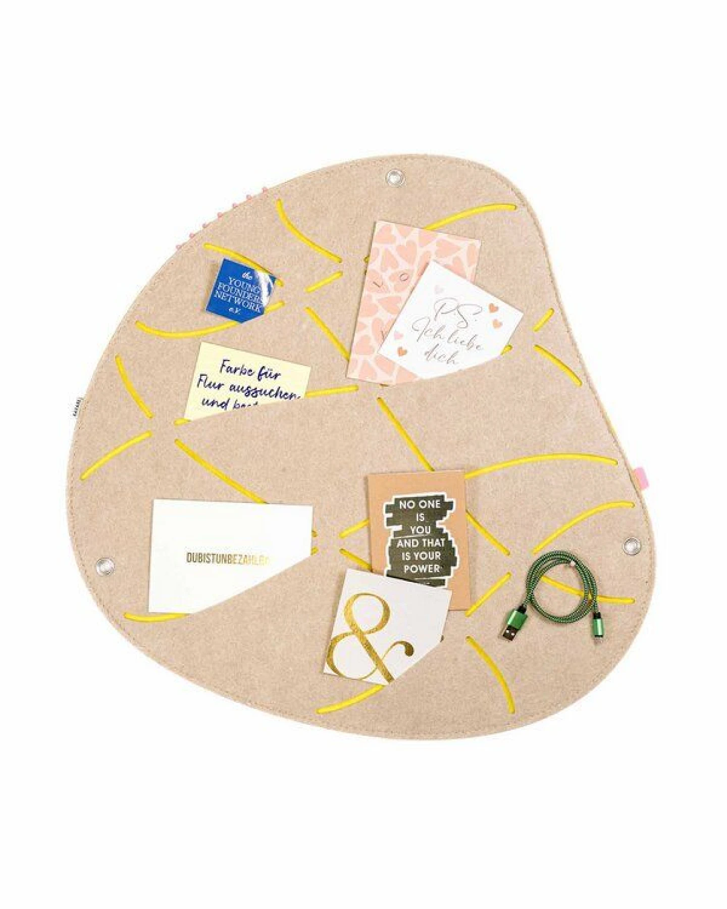 Organische Pinnwand zum Stecken und Pinnen aus Filz, Memoboard mal anders von RÅVARE (OKO-1) – Ansicht 3