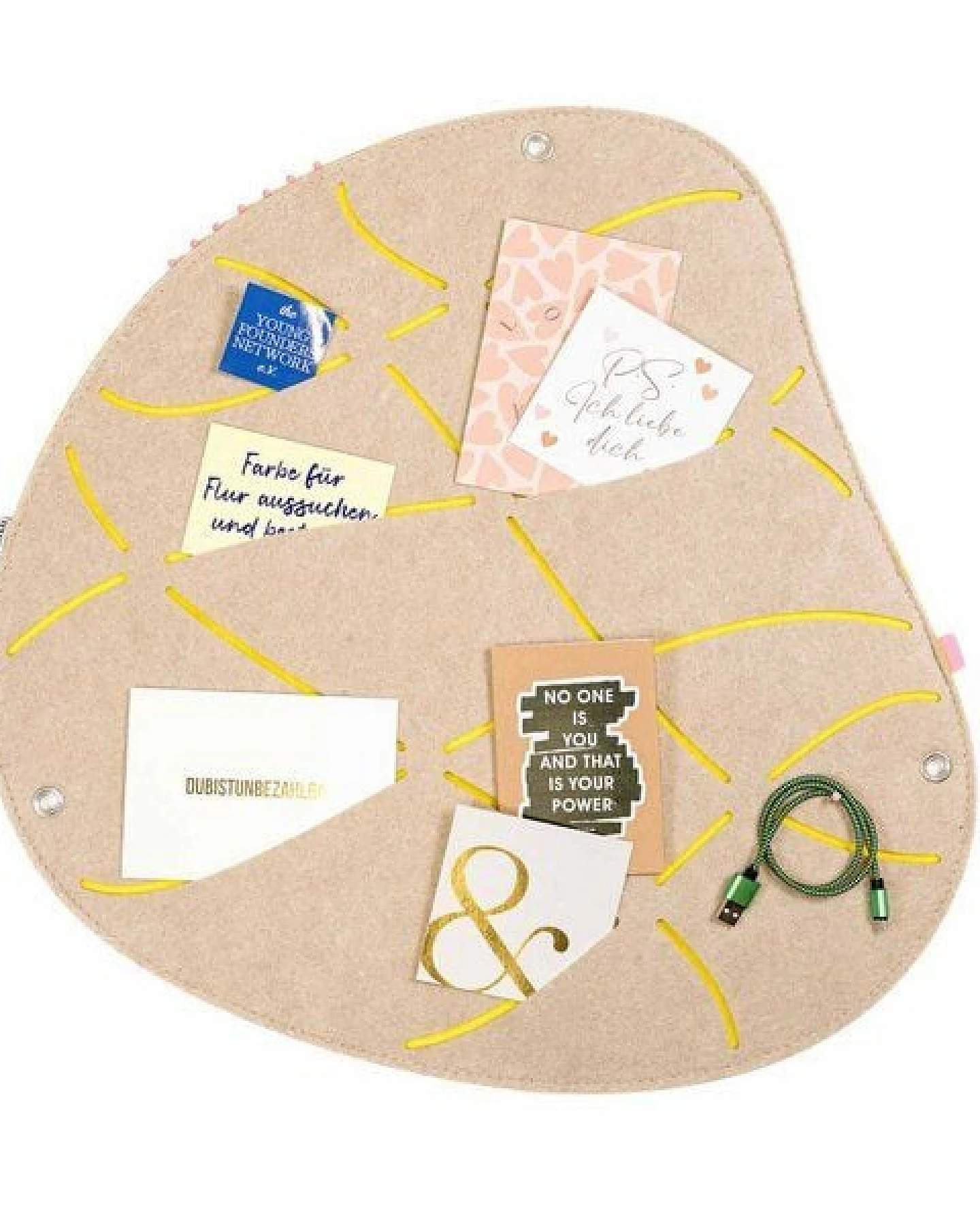 Organische Pinnwand zum Stecken und Pinnen aus Filz, Memoboard mal anders von RÅVARE (OKO-1) – Ansicht 4
