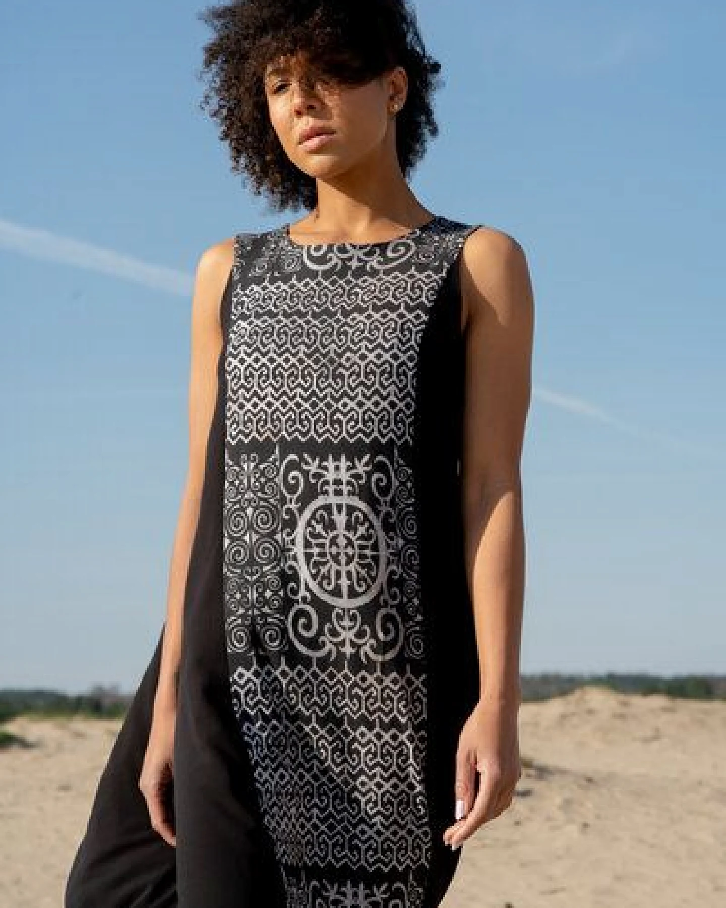 Maxikleid Desert – sommerlich & luftig Kleid – weiter A-Linien-Schnitt mit Print – Fair in EU produziert – KOKOworld – Ansicht 2