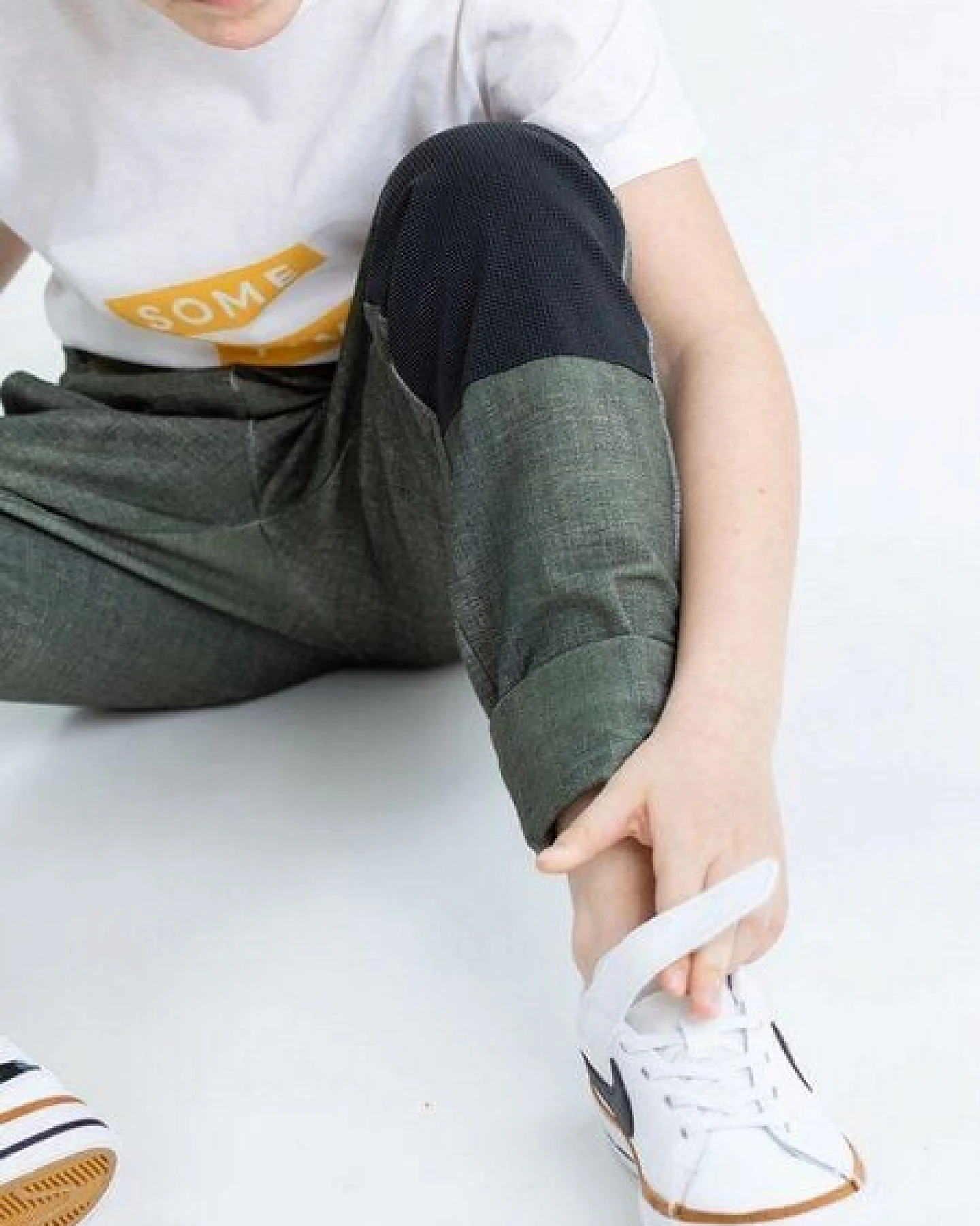 Babbily Bequeme Schlupfhose im Jeans-Look mit verstärkten Knien – Ansicht 2