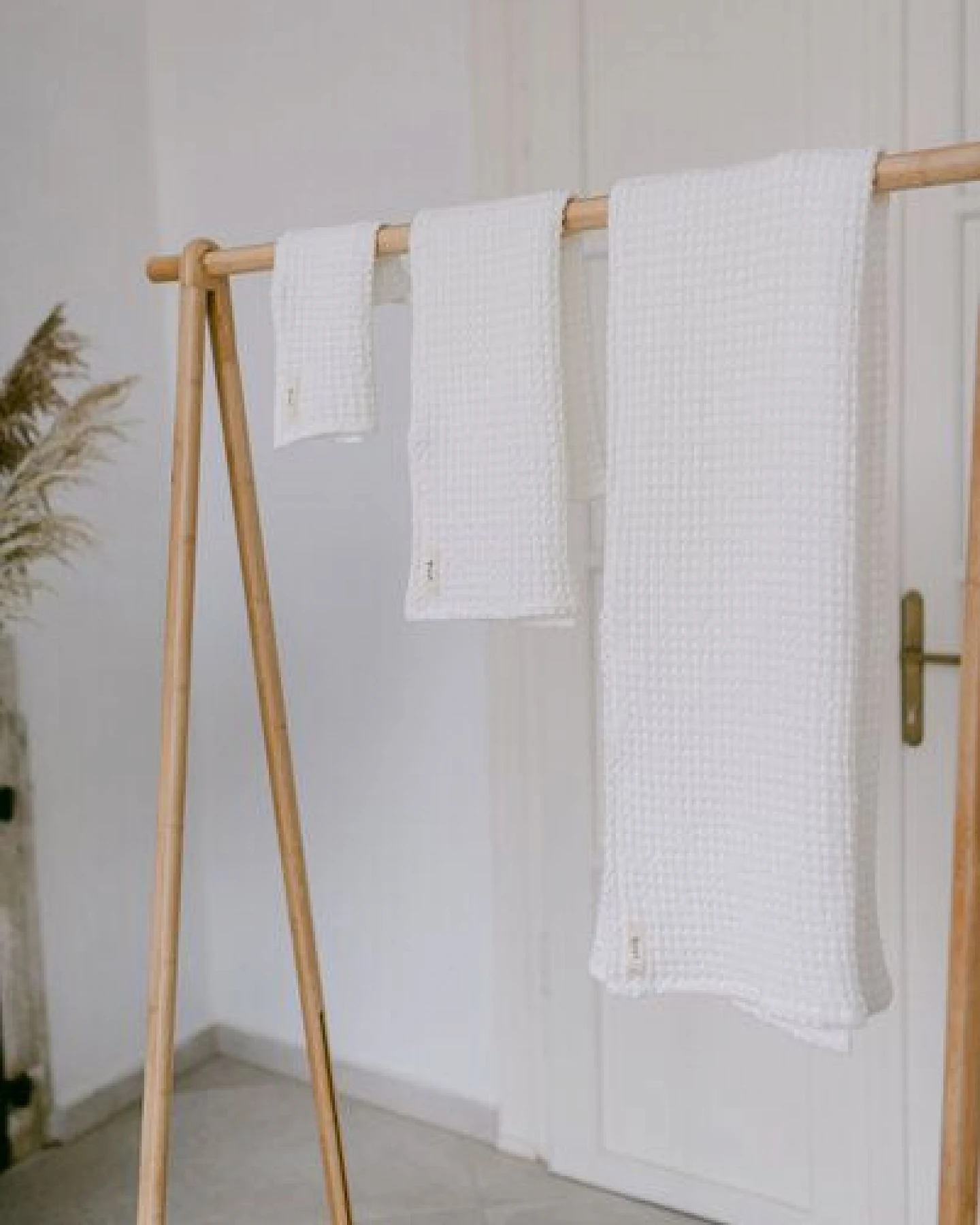 gust. Waffelhandtuch - Badetuch aus Leinen und Bio-Baumwolle – Bath towel - 70x140 cm – Ansicht 4