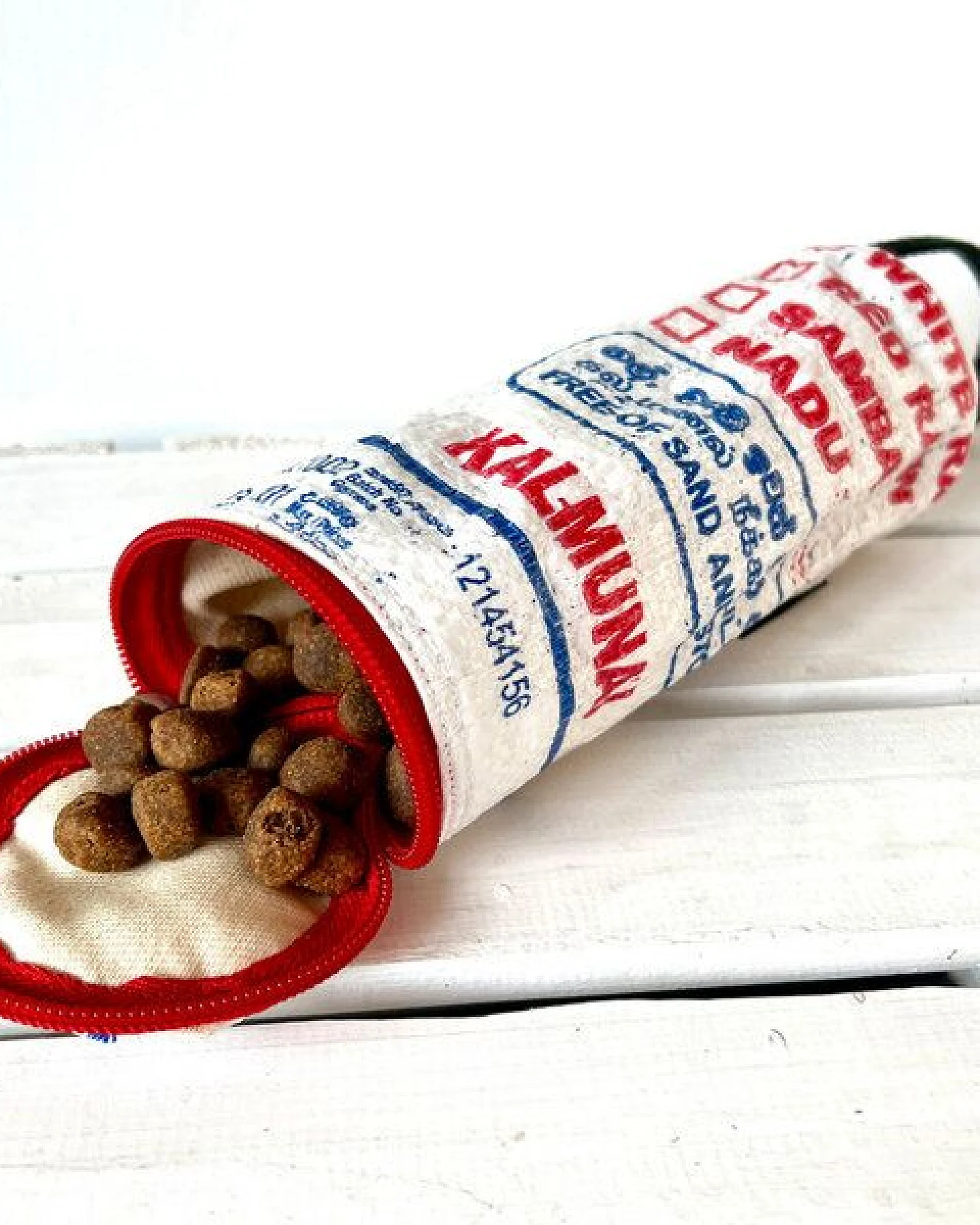 GOOPSI Futterbeutel für Hunde, Dummy für Schlinger aus recyceltem Reissack - Fairtrade – Ansicht 2