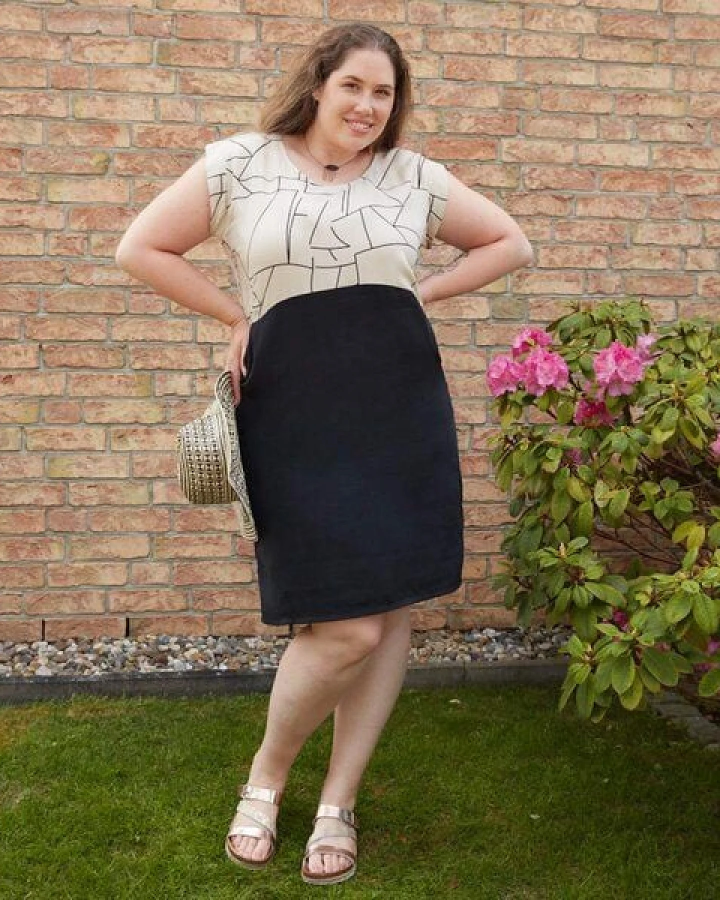 WiDDA berlin Shiftkleid TOO LINES beige aus TENCEL® und ECOVERO® – Ansicht 4
