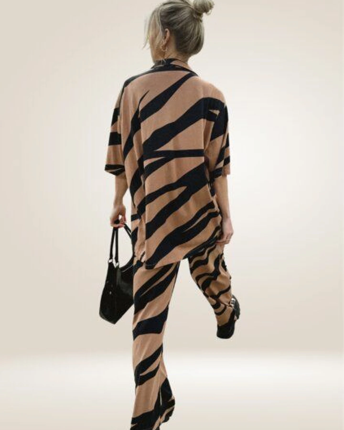 noemvri fashion label Modal Hemd - Tiger – Ansicht 2