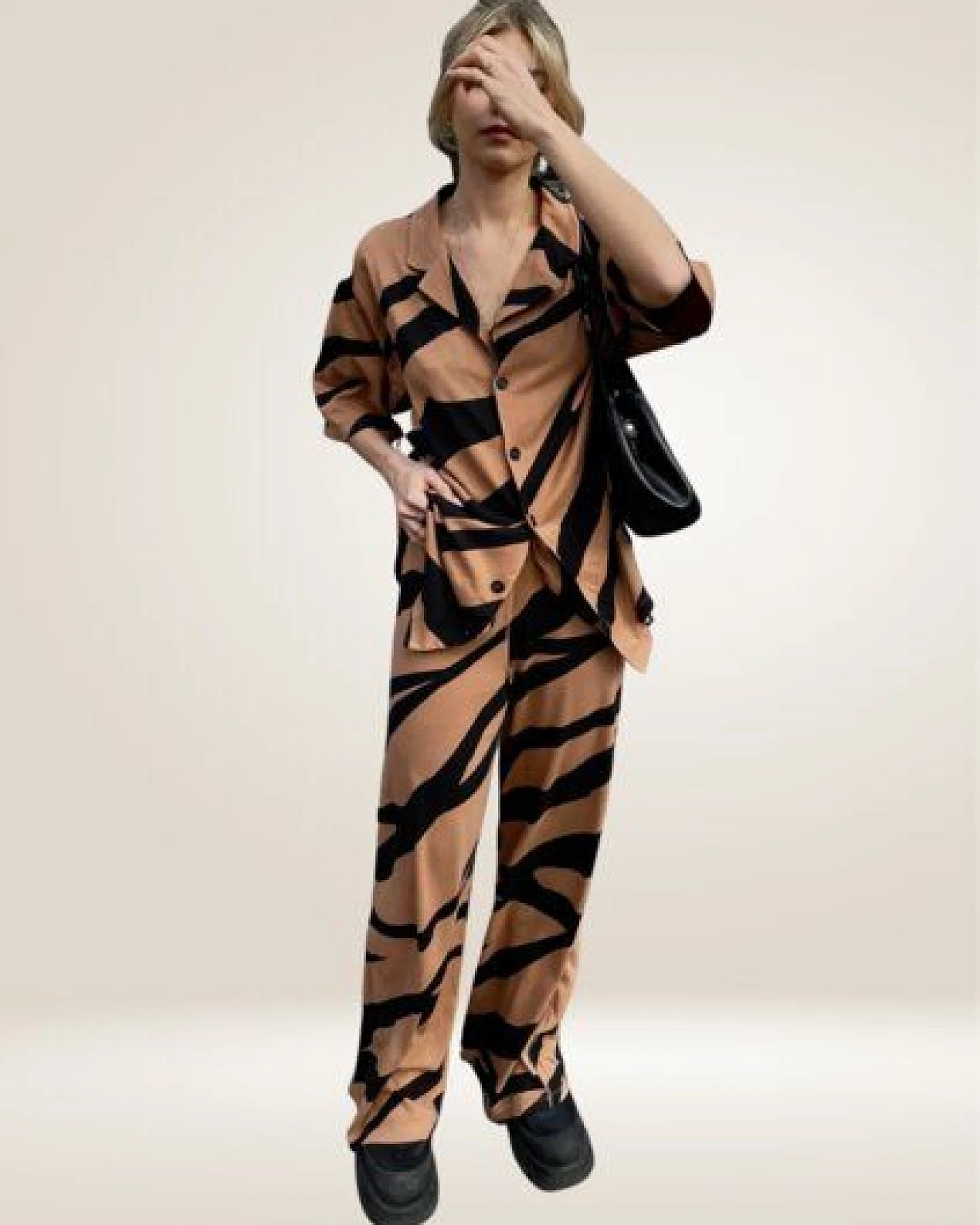 noemvri fashion label Modal Hose - Tiger – Ansicht 3