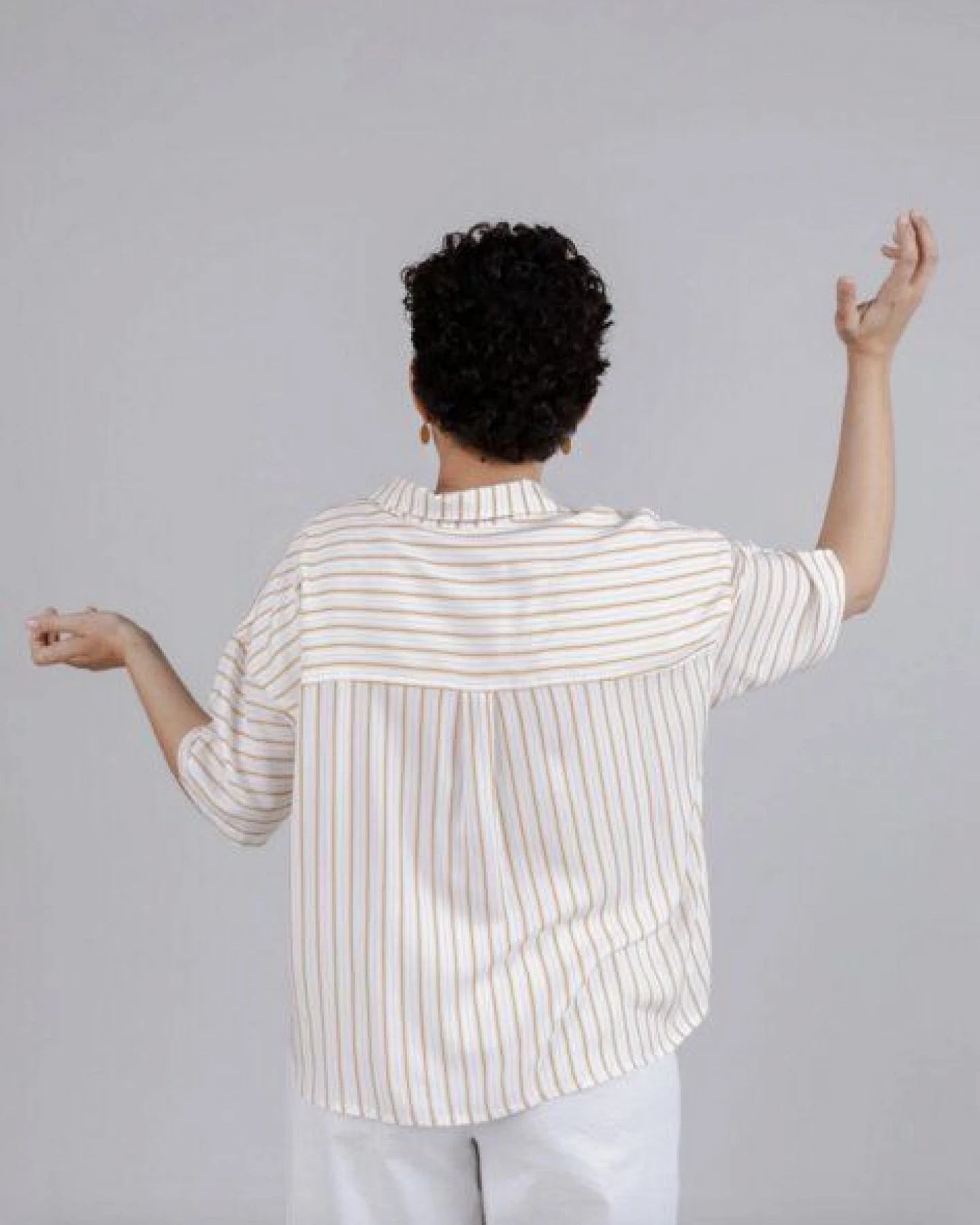 Brava Fabrics Mix Oversize Cropped Blouse Narciso – Ansicht 3