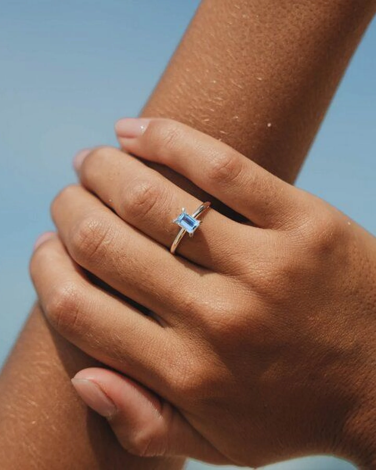 Spirit of Island Silber Solitär Ring "Surfing Aquamarin" |Blauer Aquamarin Edelstein – Ansicht 2