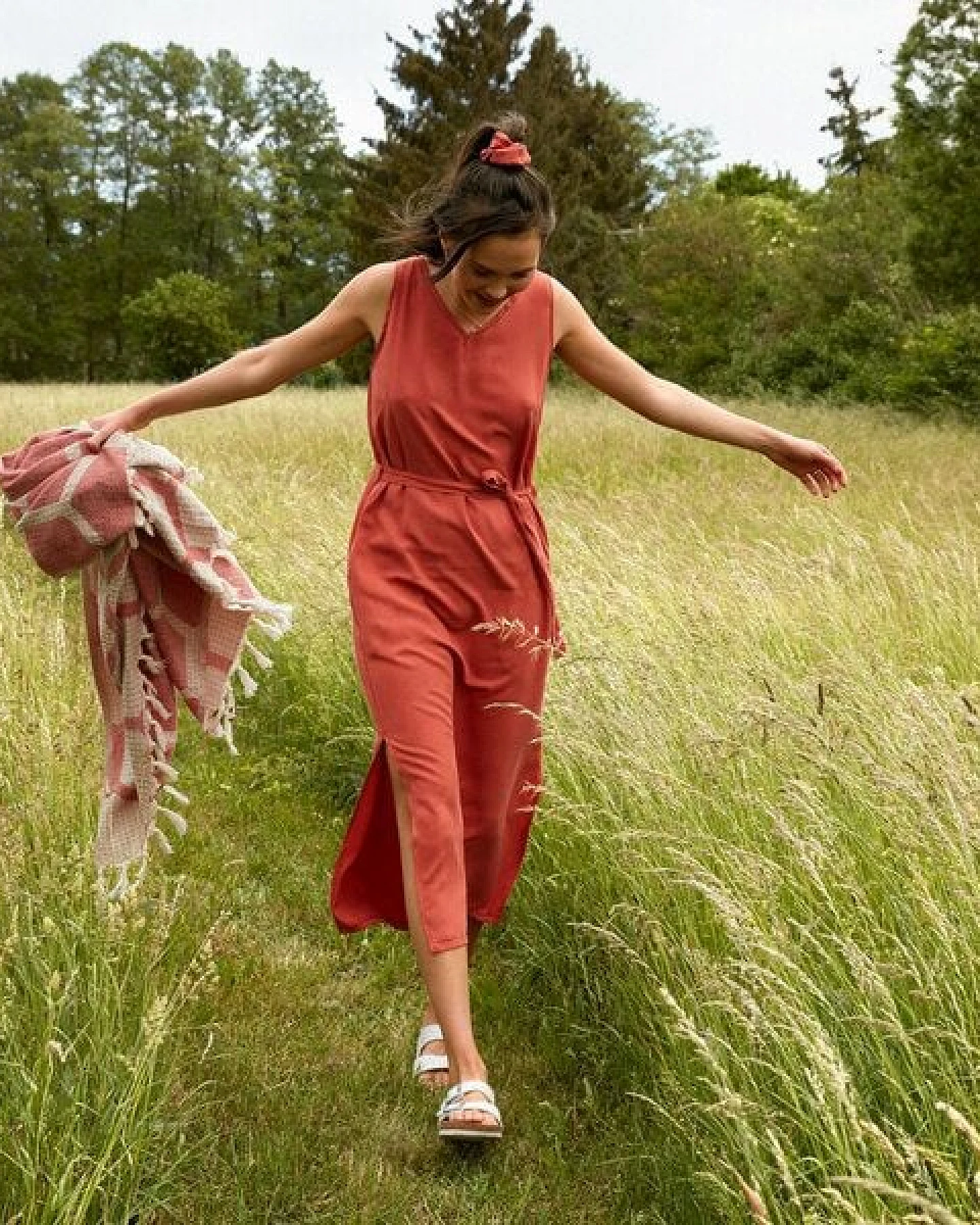 WiDDA berlin Maxikleid VANI in Schwarz oder Terra - aus Lyocell TENCEL® – Ansicht 3