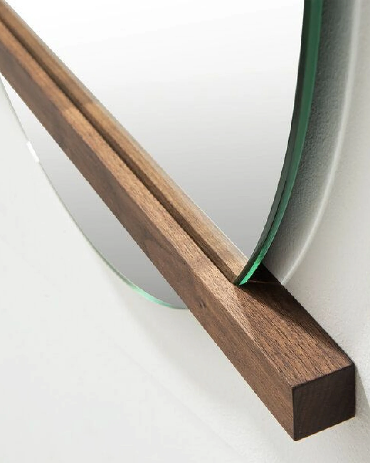 weld & co Wandspiegel Nussbaum 02 – Ansicht 3