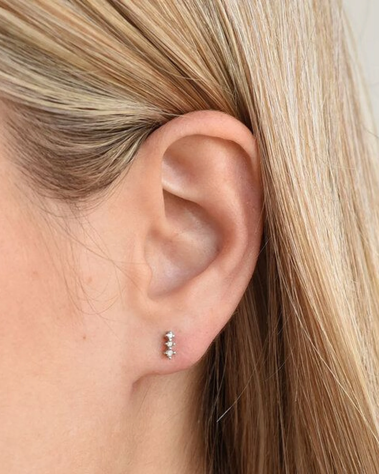 Eppi Zarte Ohrstecker mit Diamanten Linus – Ansicht 2