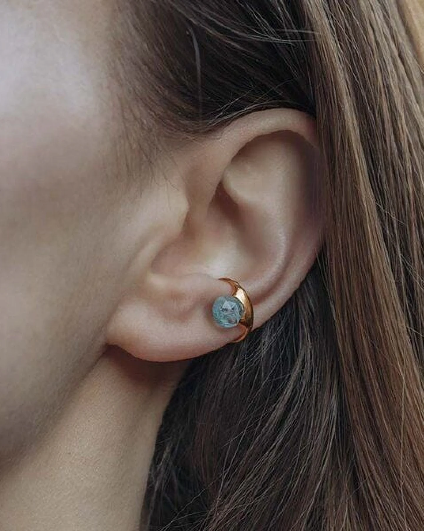 Nella & Sina Ohrklemme Aquamarin – Ansicht 2