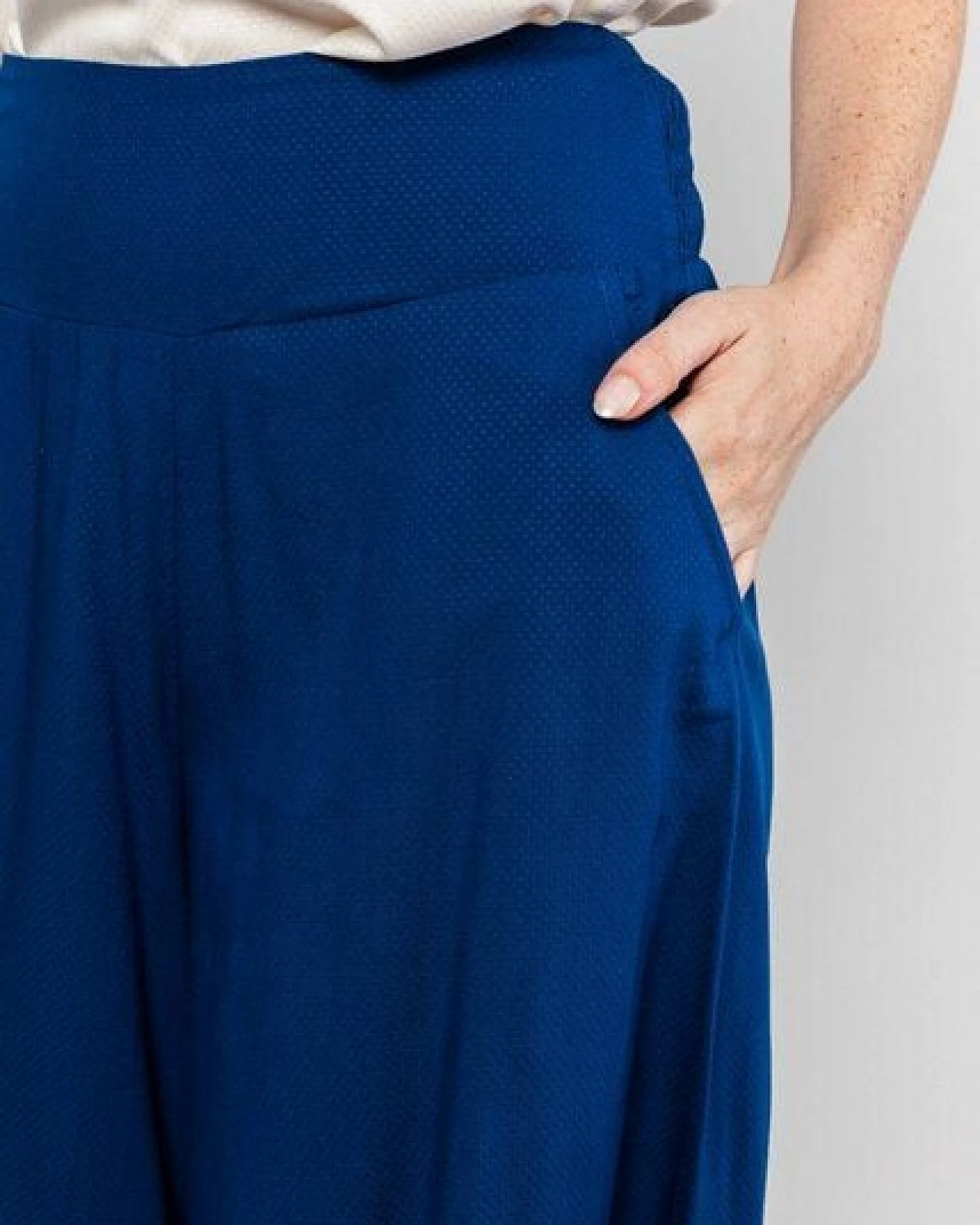 Blutsgeschwister Sommerhose In Full Bloom Culotte – Ansicht 3