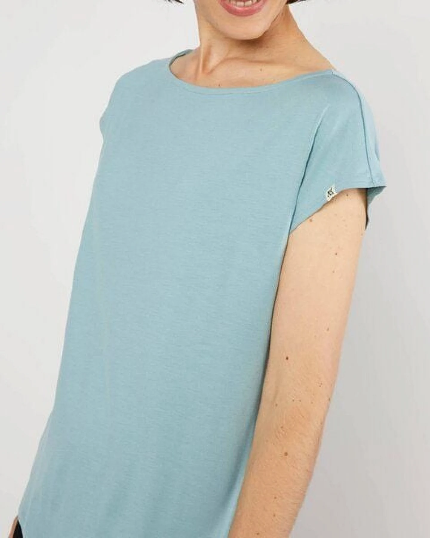 Blutsgeschwister T-Shirt Breezy Flowgirl - aus EcoVero Viskose – Ansicht 3