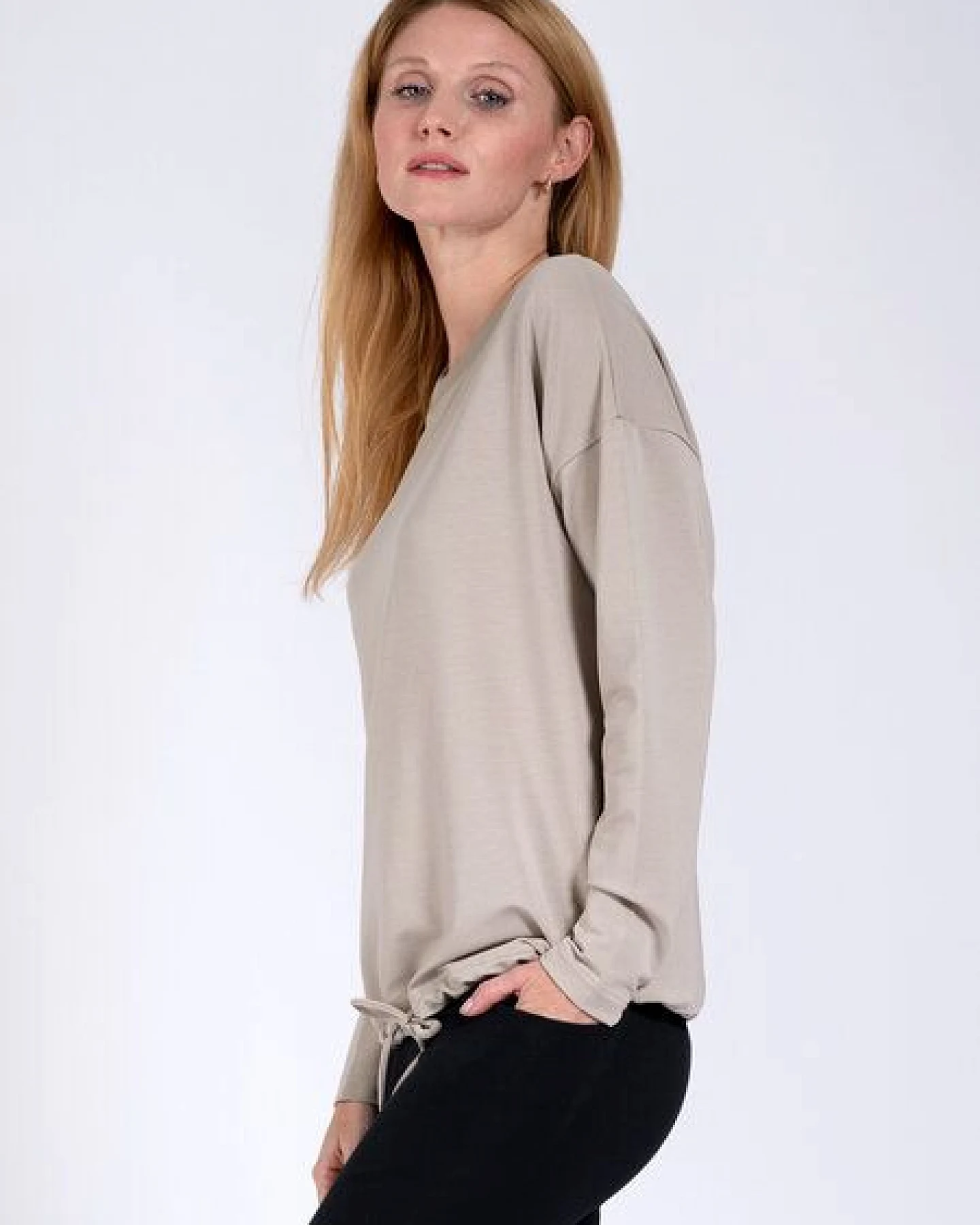 Magadi Yoga Sweater GIGI aus Naturmaterial – Ansicht 3