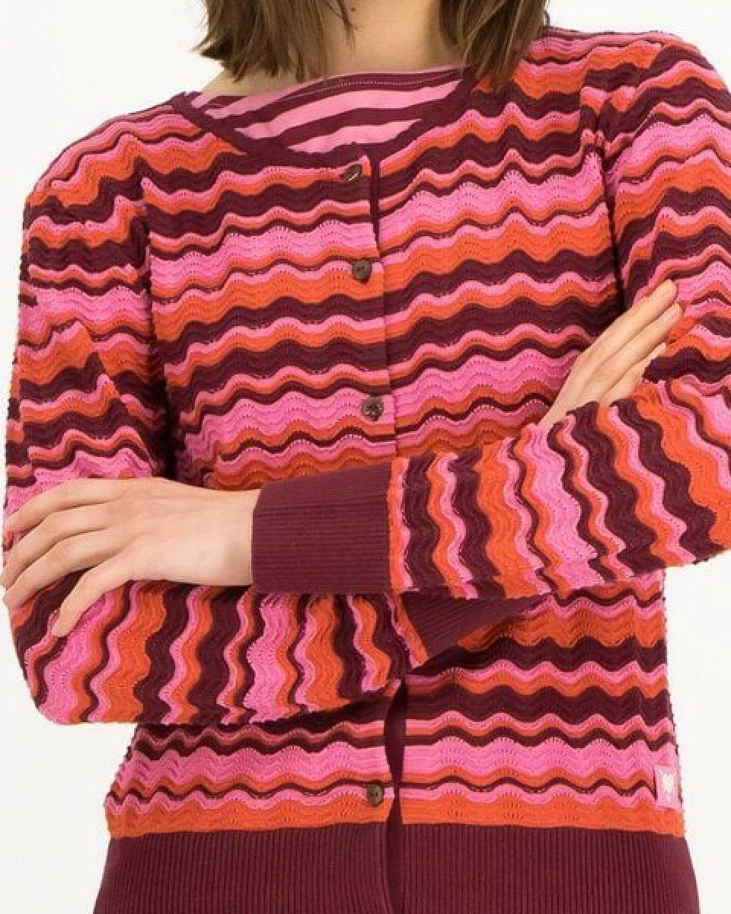 Blutsgeschwister Wellenstrick Cardigan Save The Brave – Ansicht 2