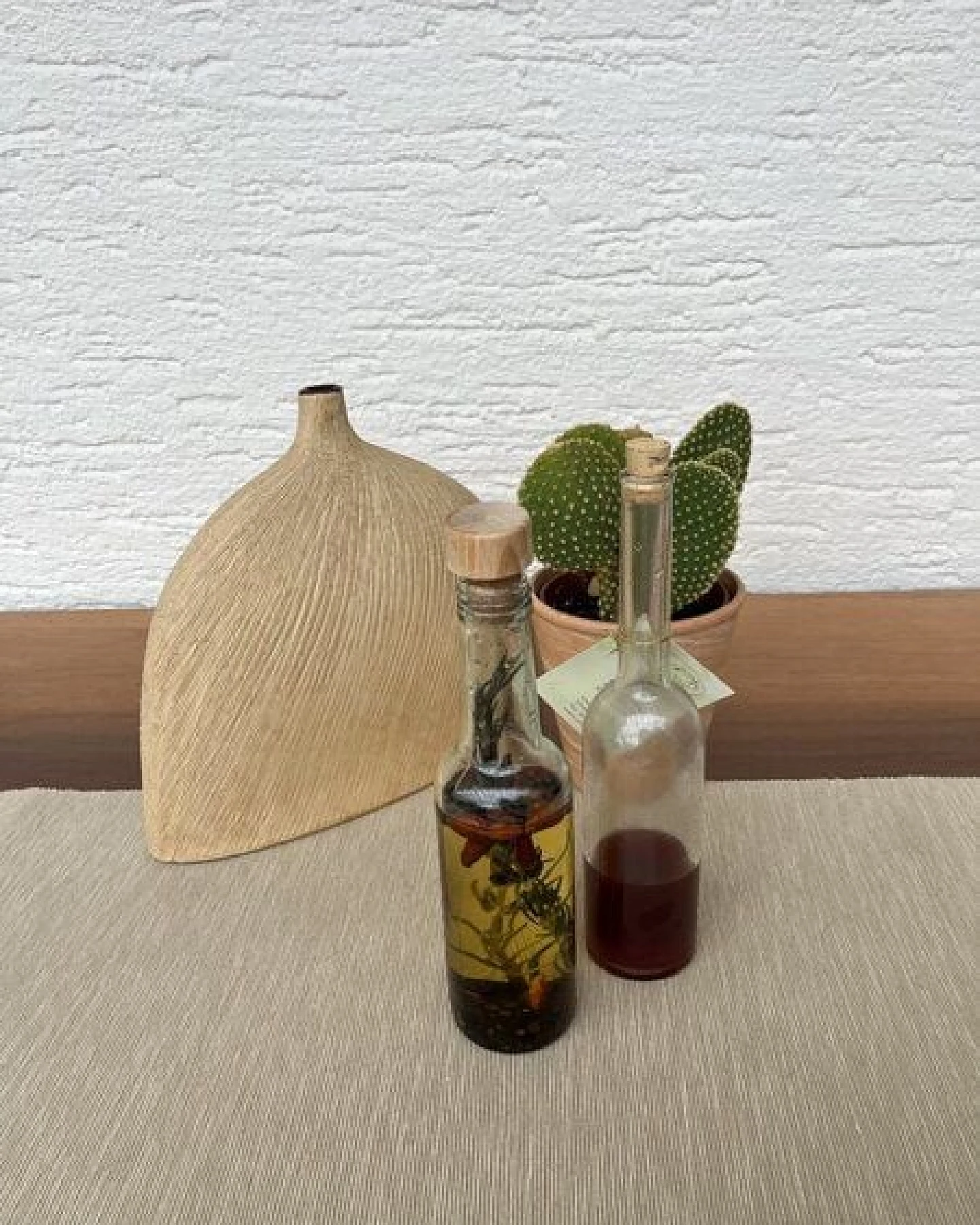 Kork-Deko Kunststoff-Ausgießer mit Holz-Deckel – Ansicht 4
